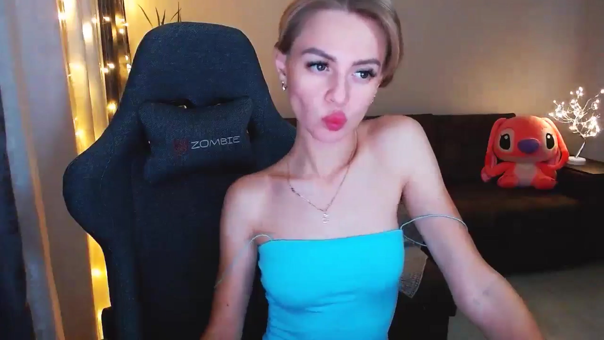 Gallery image thumbnail from BlackLovee's myfreecams stream on, 08/08/2024, 16:58 image 13 of 20
