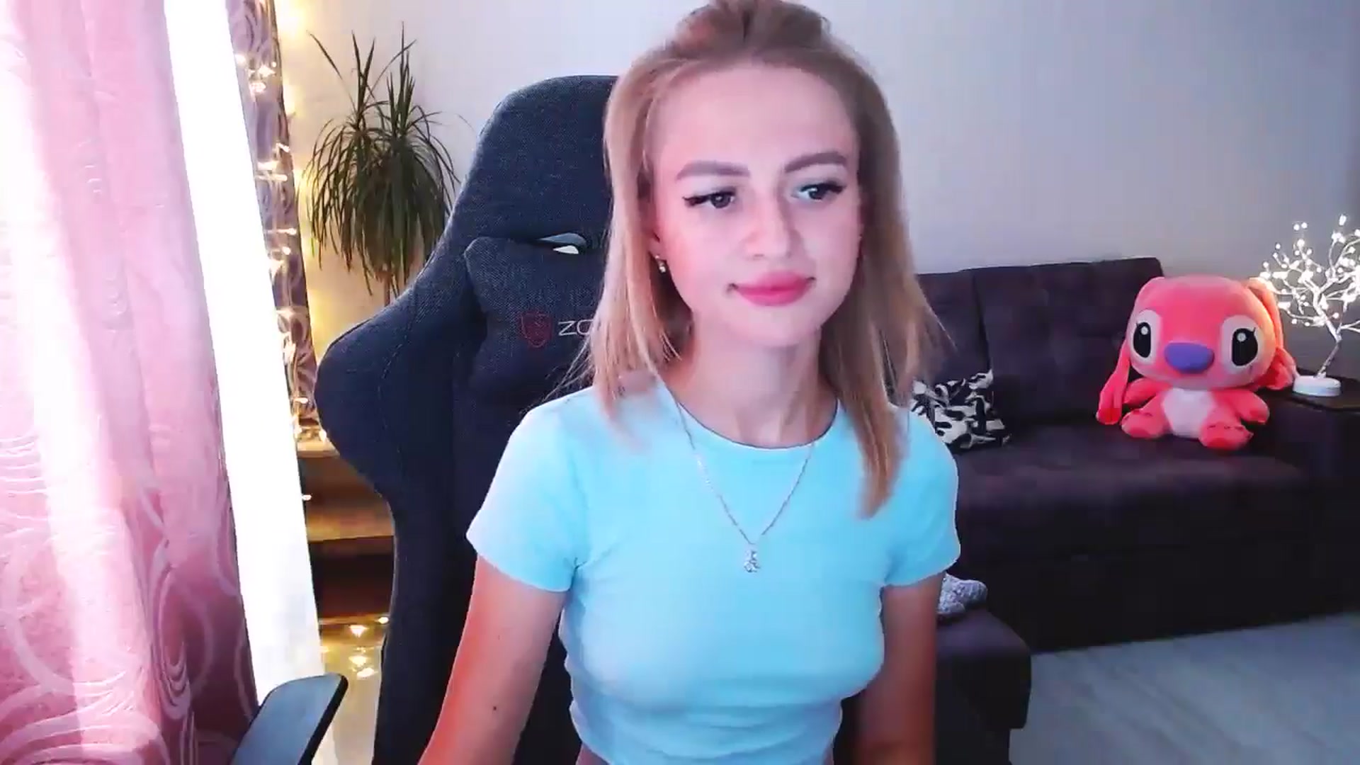Gallery image thumbnail from BlackLovee's myfreecams stream on, 08/11/2024, 14:35 image 9 of 20