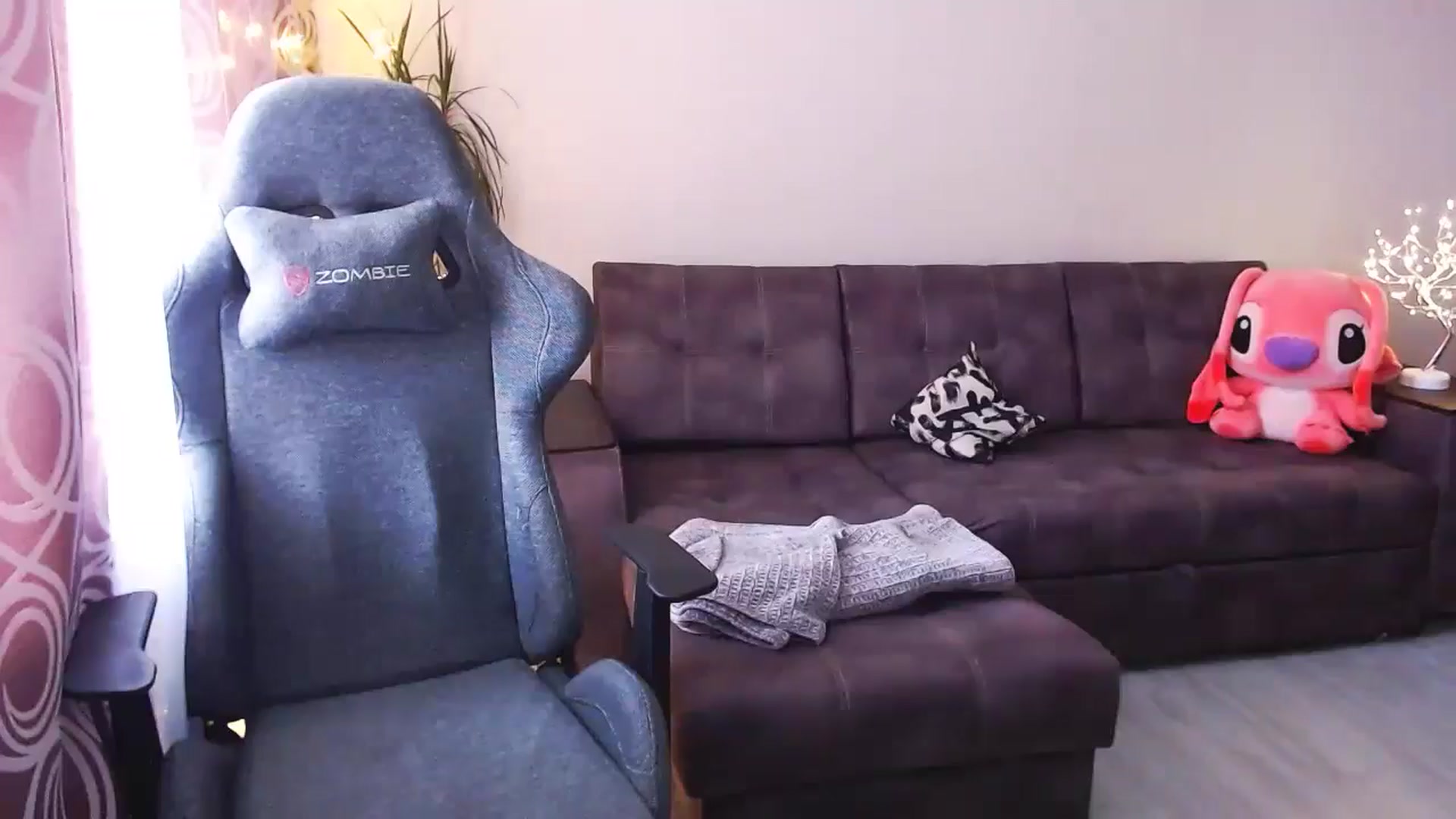 Gallery image thumbnail from BlackLovee's myfreecams stream on, 08/13/2024, 08:26 image 15 of 20