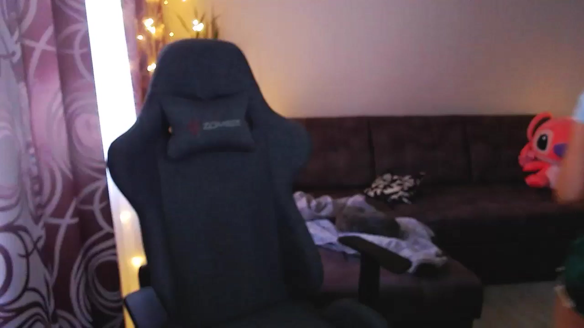 Gallery image thumbnail from BlackLovee's myfreecams stream on, 08/15/2024, 15:36 image 19 of 20