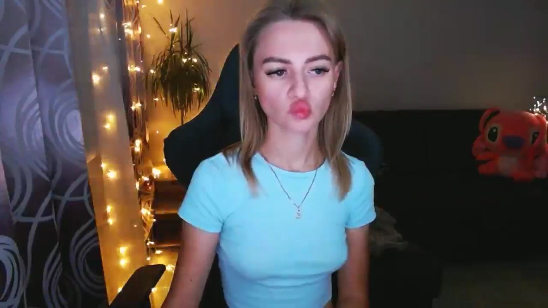 Gallery image thumbnail from BlackLovee's myfreecams stream on, 08/15/2024, 16:51 image 16 of 20
