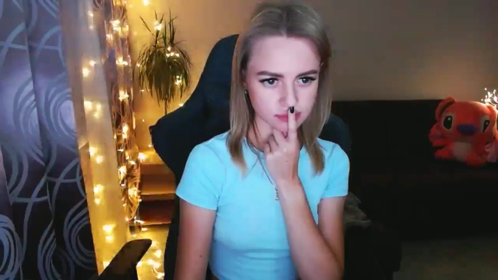 Gallery image thumbnail from BlackLovee's myfreecams stream on, 08/15/2024, 16:51 image 7 of 20