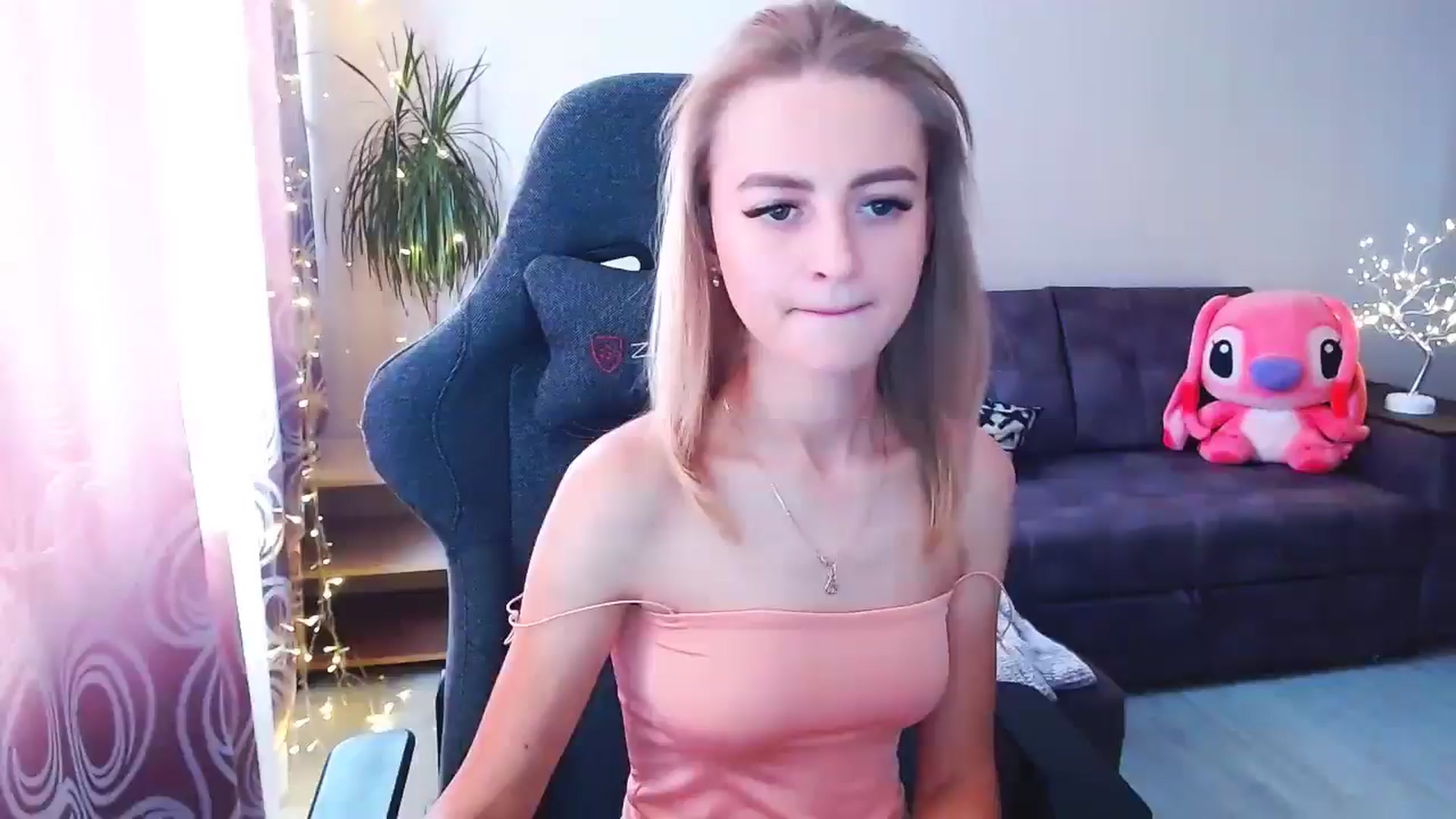 Gallery image thumbnail from BlackLovee's myfreecams stream on, 08/28/2024, 11:37 image 1 of 20