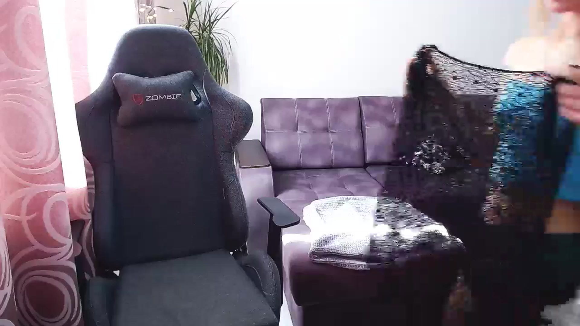 Gallery image thumbnail from BlackLovee's myfreecams stream on, 09/06/2024, 12:03 image 16 of 20