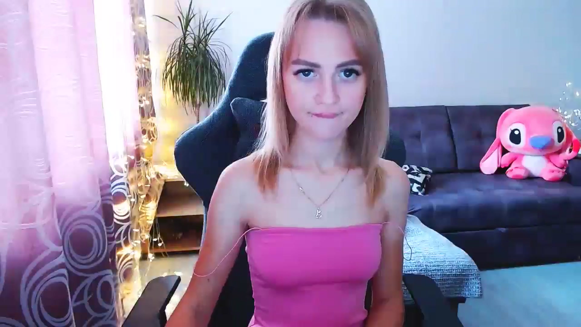 Gallery image thumbnail from BlackLovee's myfreecams stream on, 09/10/2024, 09:04 image 17 of 20