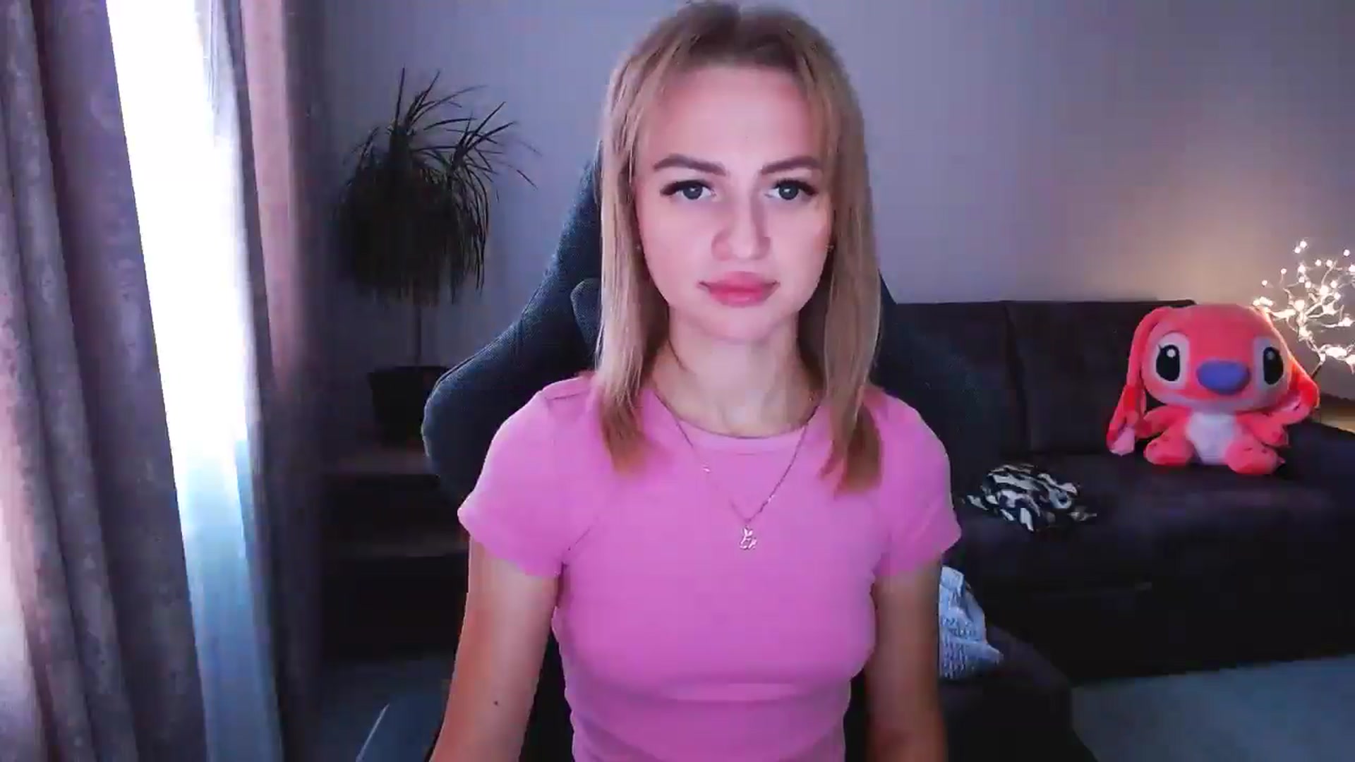 Gallery image thumbnail from BlackLovee's myfreecams stream on, 10/28/2024, 10:34 image 13 of 20