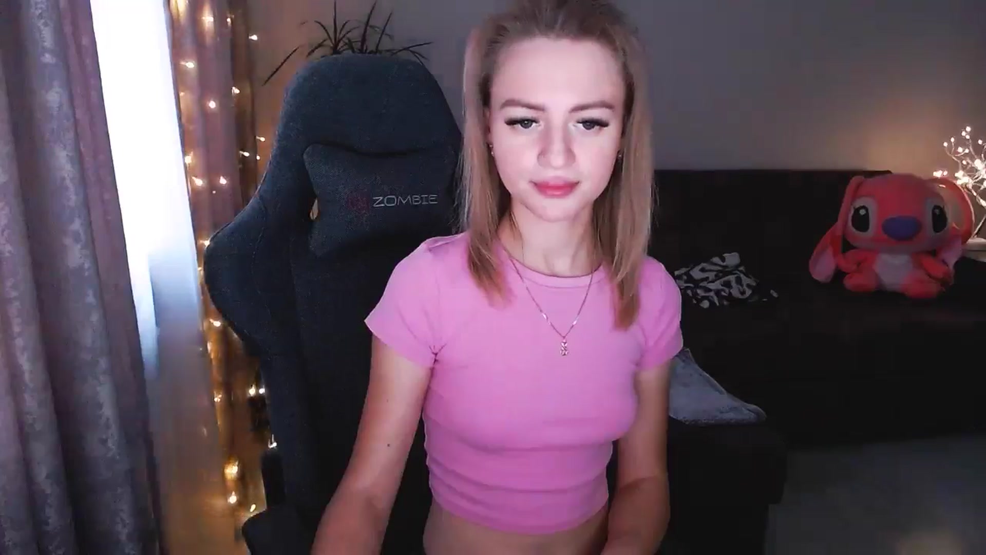 Gallery image thumbnail from BlackLovee's myfreecams stream on, 11/13/2024, 12:45 image 15 of 20