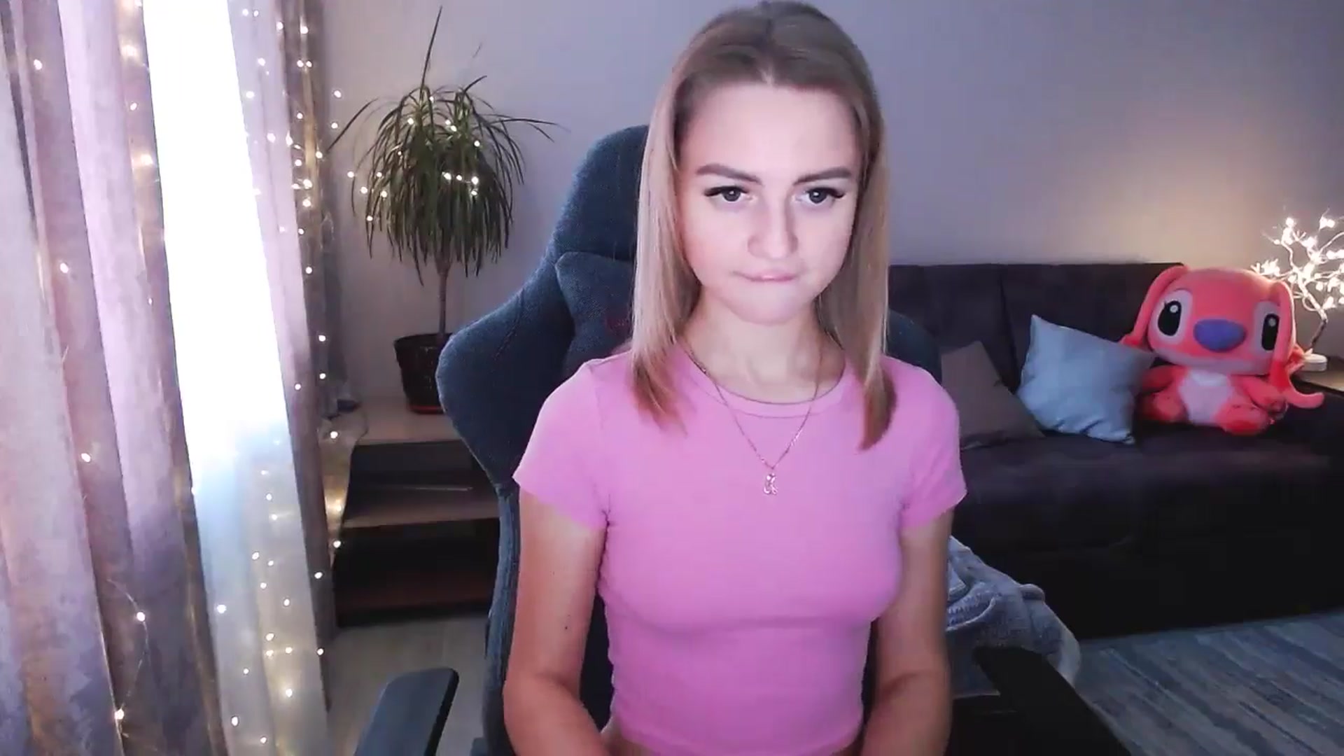 Gallery image thumbnail from BlackLovee's myfreecams stream on, 12/19/2024, 12:23 image 11 of 20