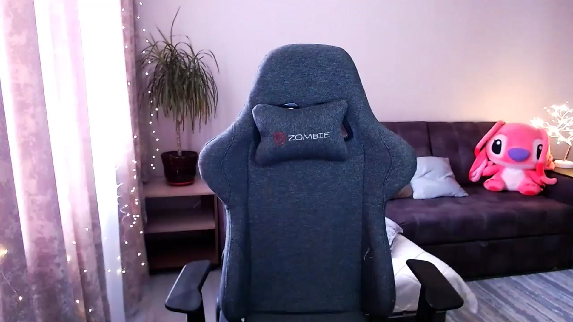 Gallery image thumbnail from BlackLovee's myfreecams stream on, 01/15/2025, 10:44 image 1 of 20