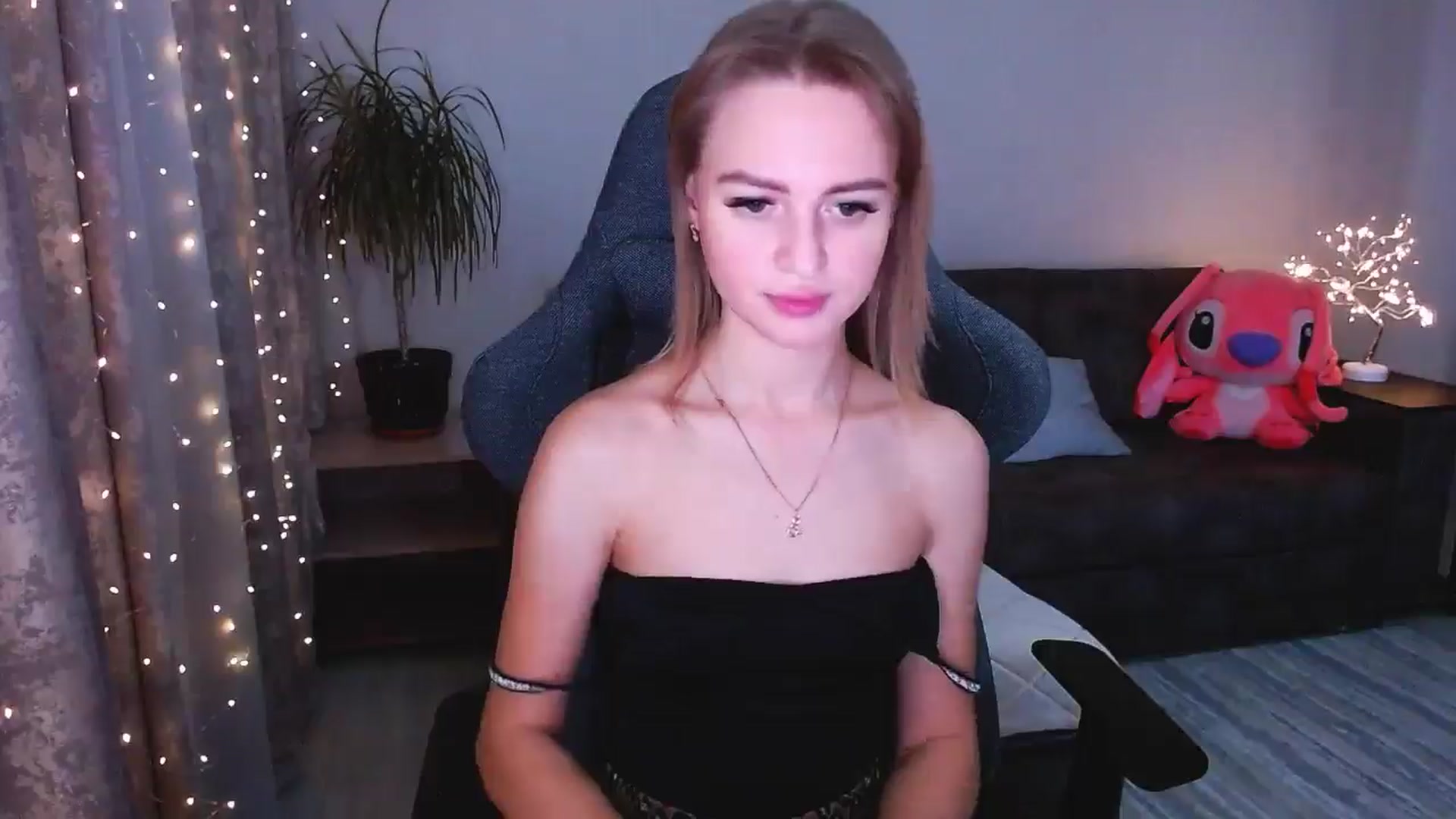 Gallery image thumbnail from BlackLovee's myfreecams stream on, 01/15/2025, 14:46 image 17 of 20