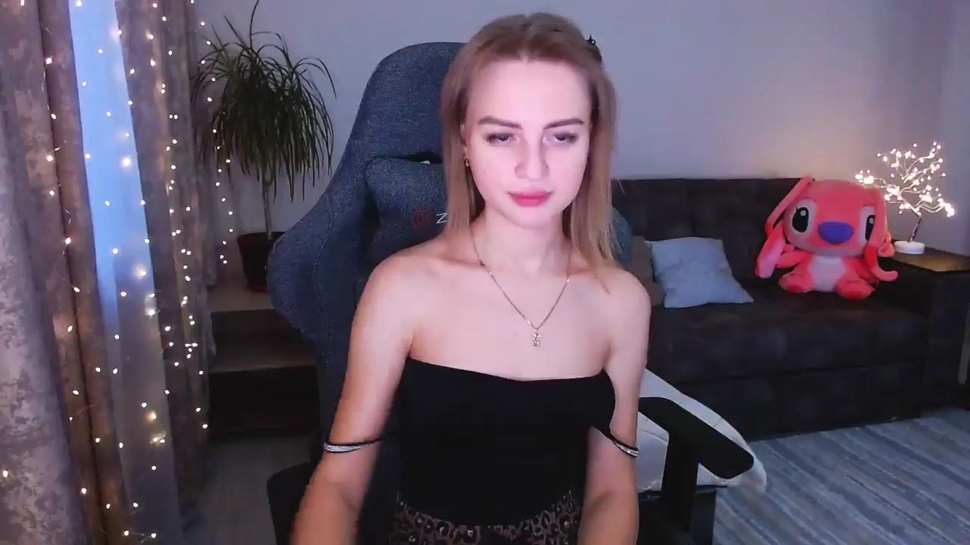 Gallery image thumbnail from BlackLovee's myfreecams stream on, 01/15/2025, 14:46 image 4 of 20