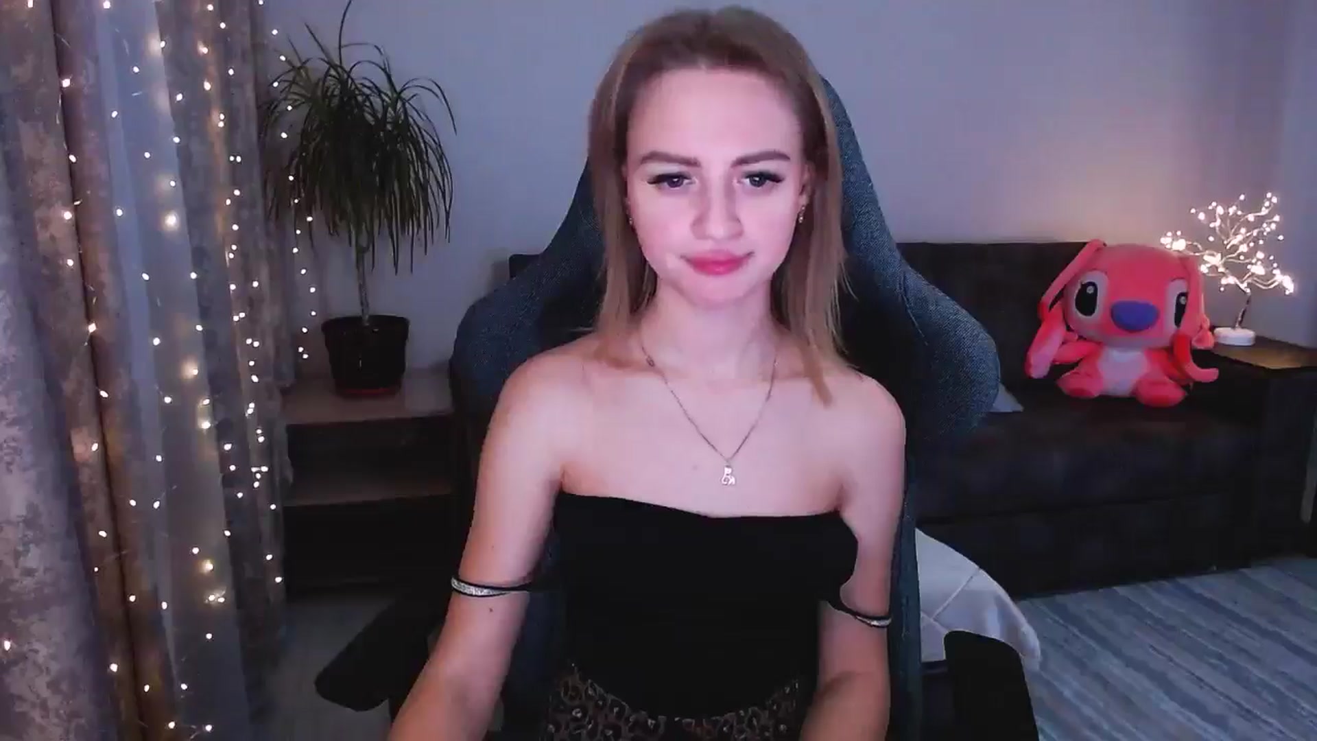 Gallery image thumbnail from BlackLovee's myfreecams stream on, 01/15/2025, 14:46 image 10 of 20