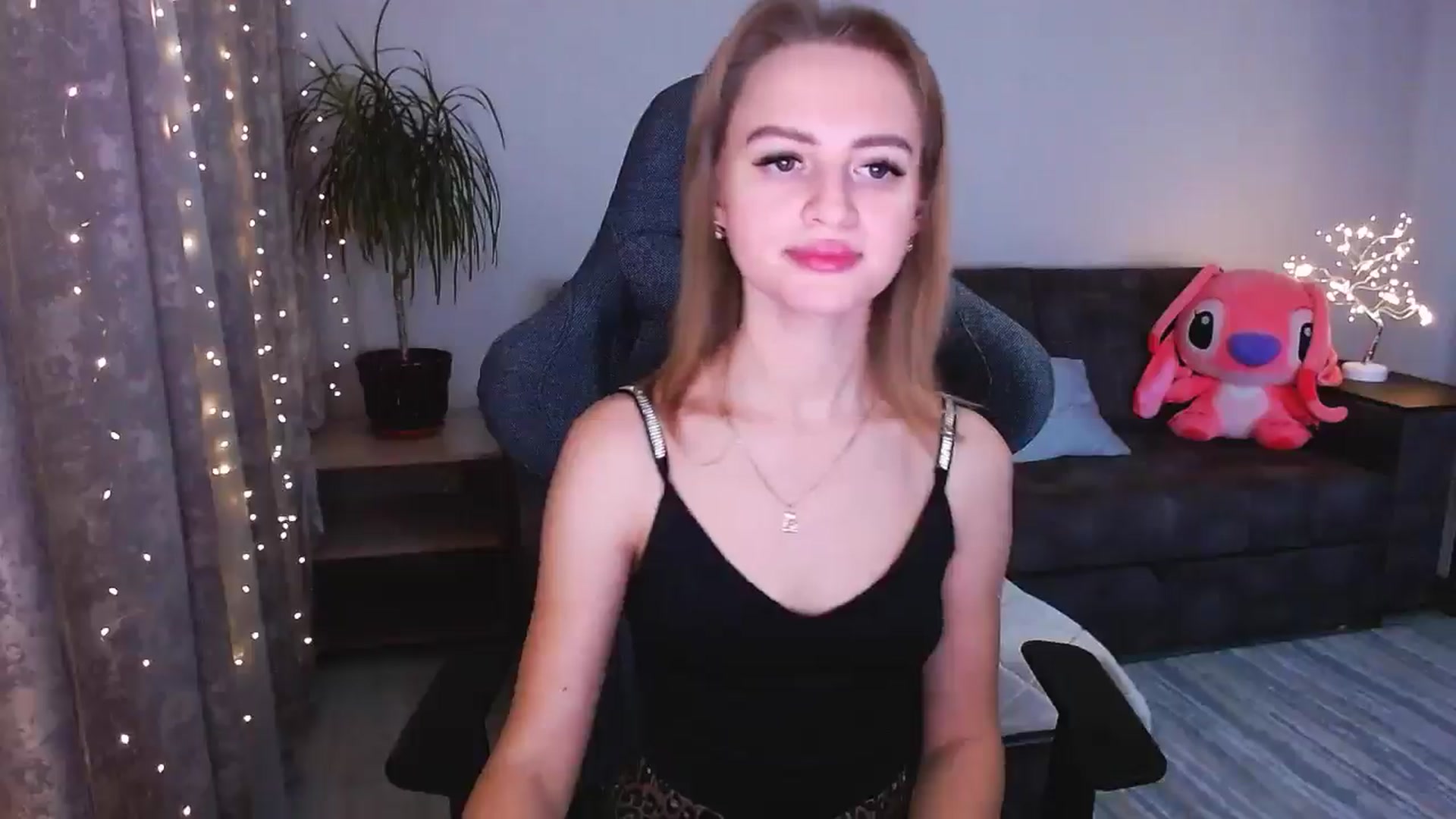 Gallery image thumbnail from BlackLovee's myfreecams stream on, 01/15/2025, 15:16 image 18 of 20