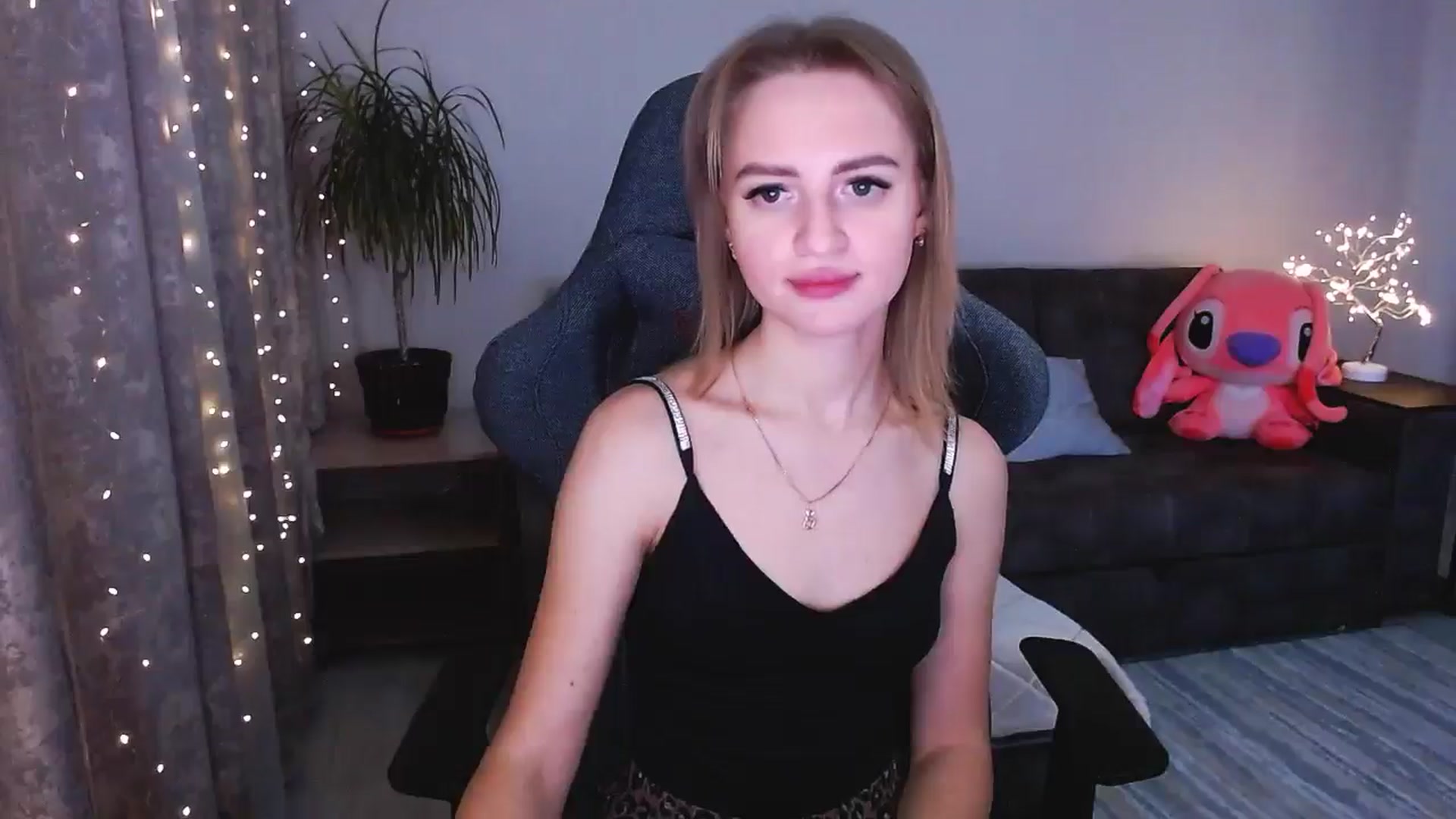 Gallery image thumbnail from BlackLovee's myfreecams stream on, 01/15/2025, 15:16 image 14 of 20