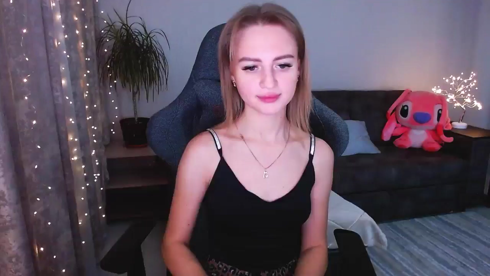 Gallery image thumbnail from BlackLovee's myfreecams stream on, 01/15/2025, 15:16 image 2 of 20
