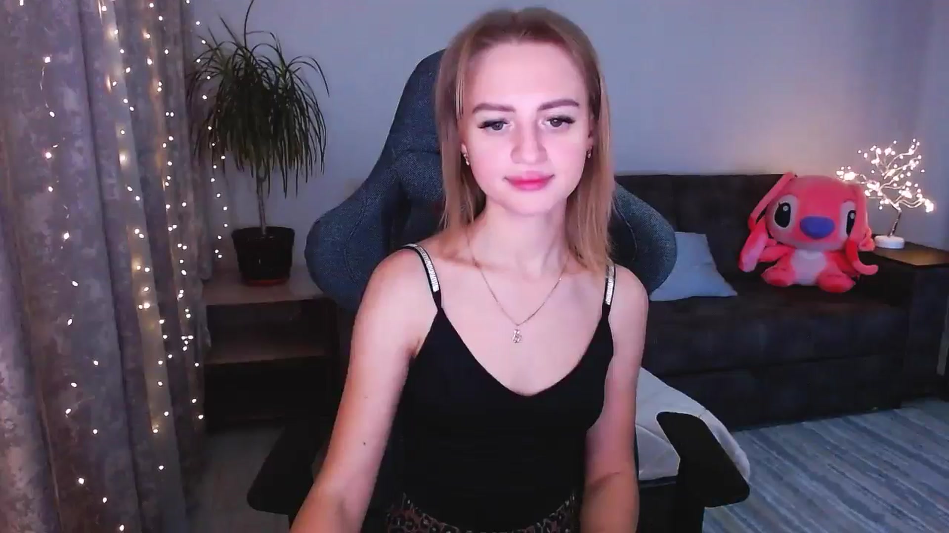 Gallery image thumbnail from BlackLovee's myfreecams stream on, 01/15/2025, 15:16 image 12 of 20