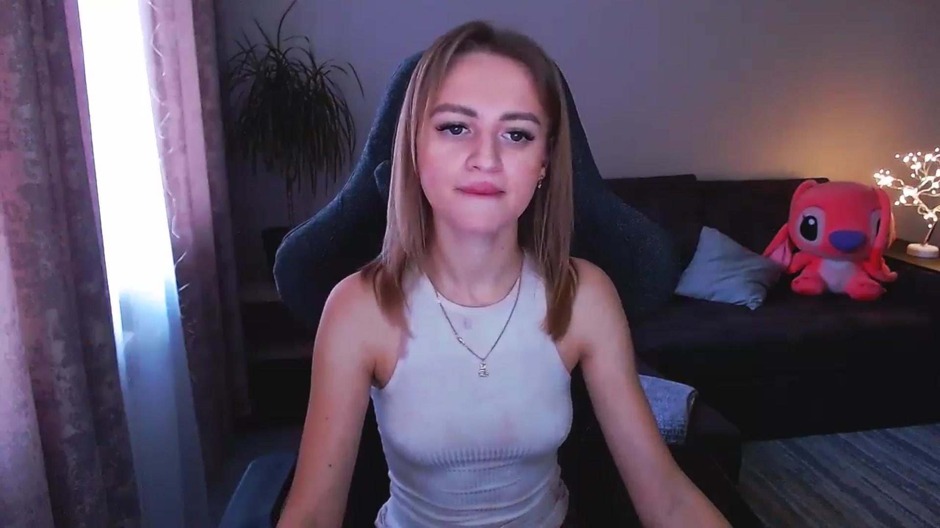 Gallery image thumbnail from BlackLovee's myfreecams stream on, 01/16/2025, 12:09 image 10 of 20