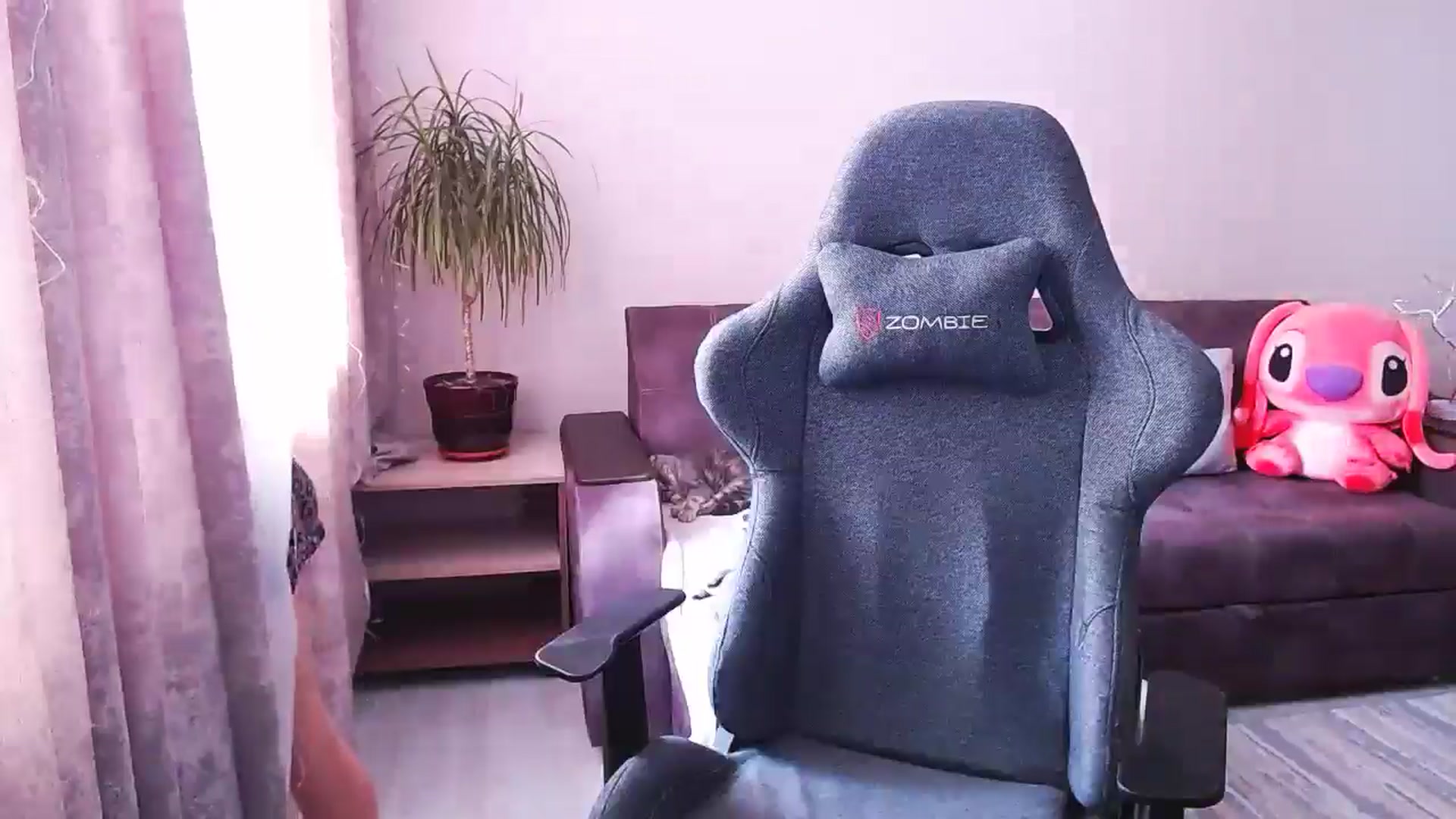 Gallery image thumbnail from BlackLovee's myfreecams stream on, 01/20/2025, 10:25 image 3 of 20