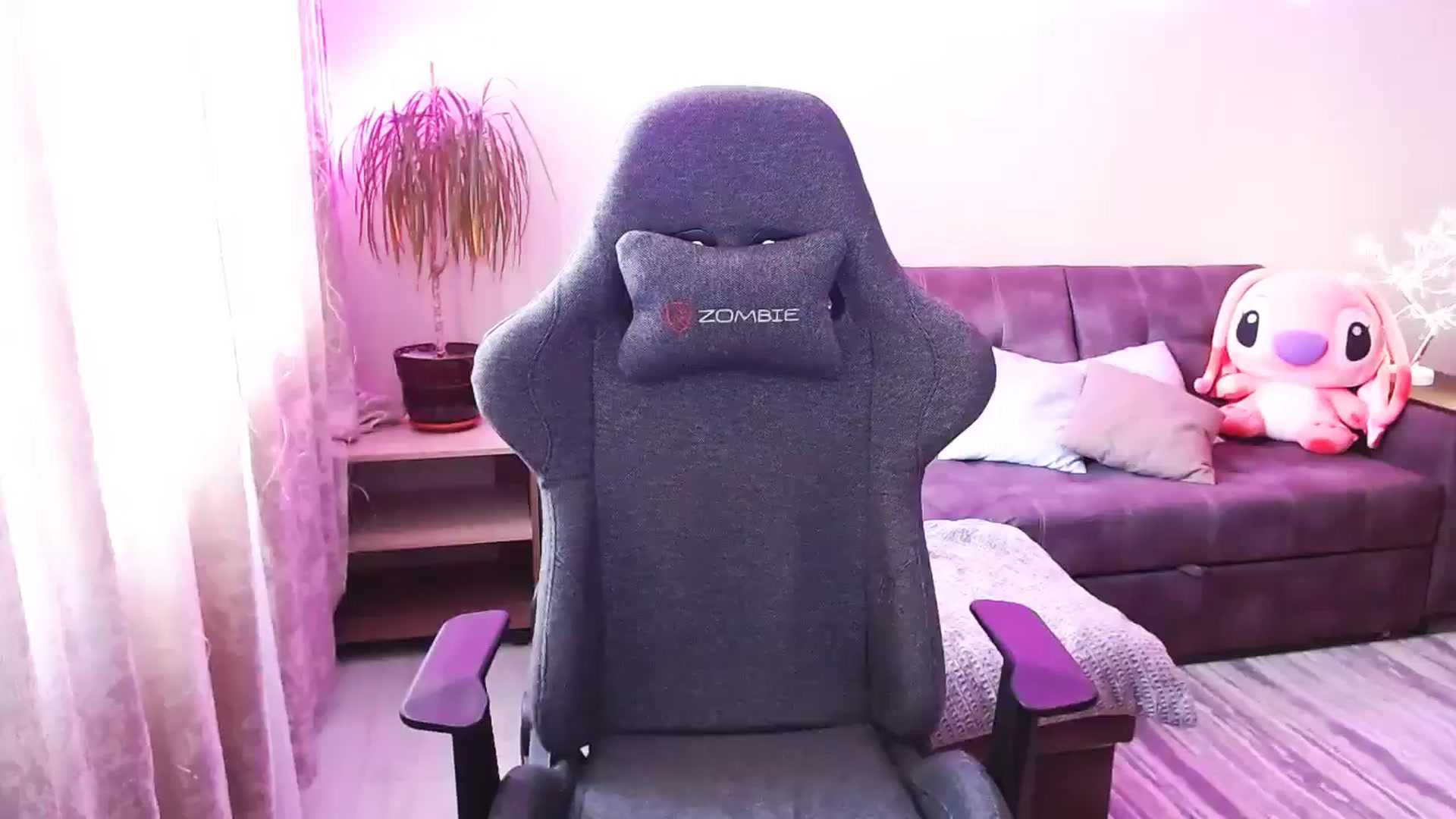 Gallery image thumbnail from BlackLovee's myfreecams stream on, 02/17/2025, 08:11 image 5 of 20