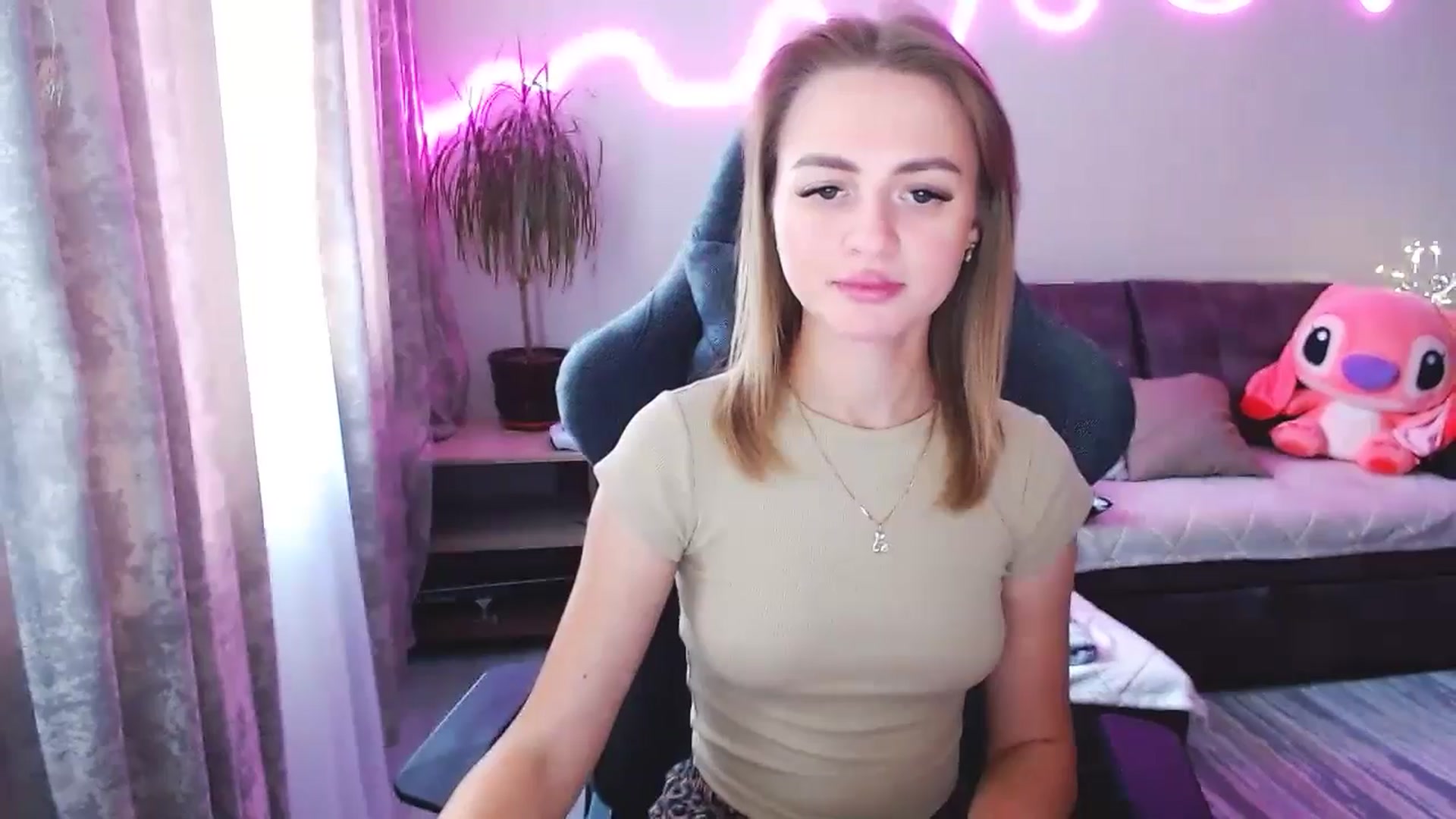 Gallery image thumbnail from BlackLovee's myfreecams stream on, 06/29/2025, 12:59 image 3 of 20