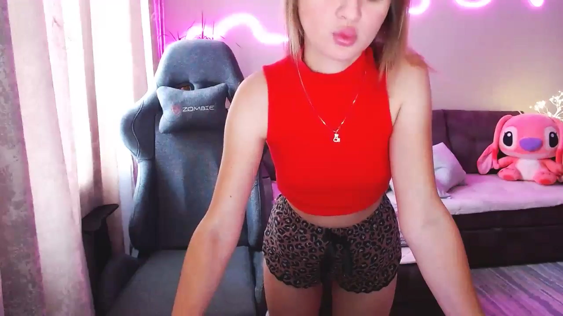 Gallery image thumbnail from BlackLovee's myfreecams stream on, 07/14/2025, 12:00 image 8 of 20