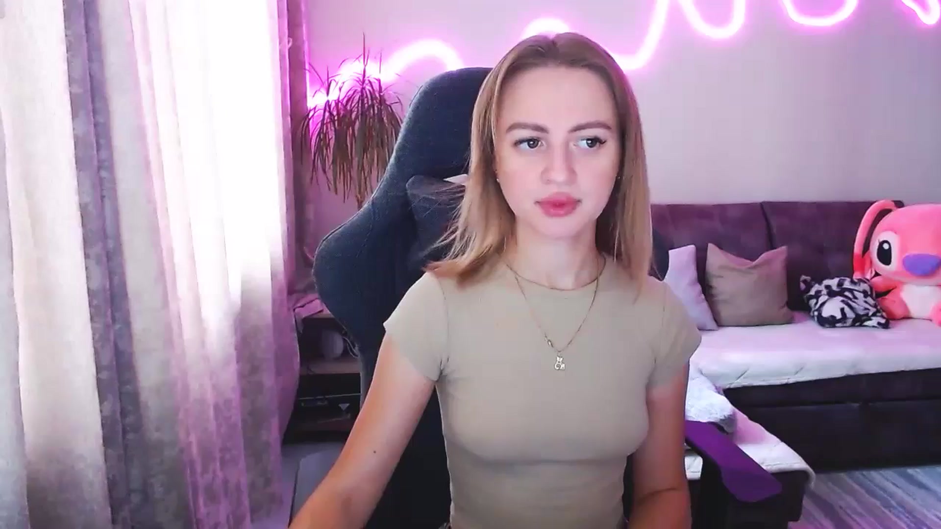 Gallery image thumbnail from BlackLovee's myfreecams stream on, 07/18/2025, 07:59 image 13 of 20