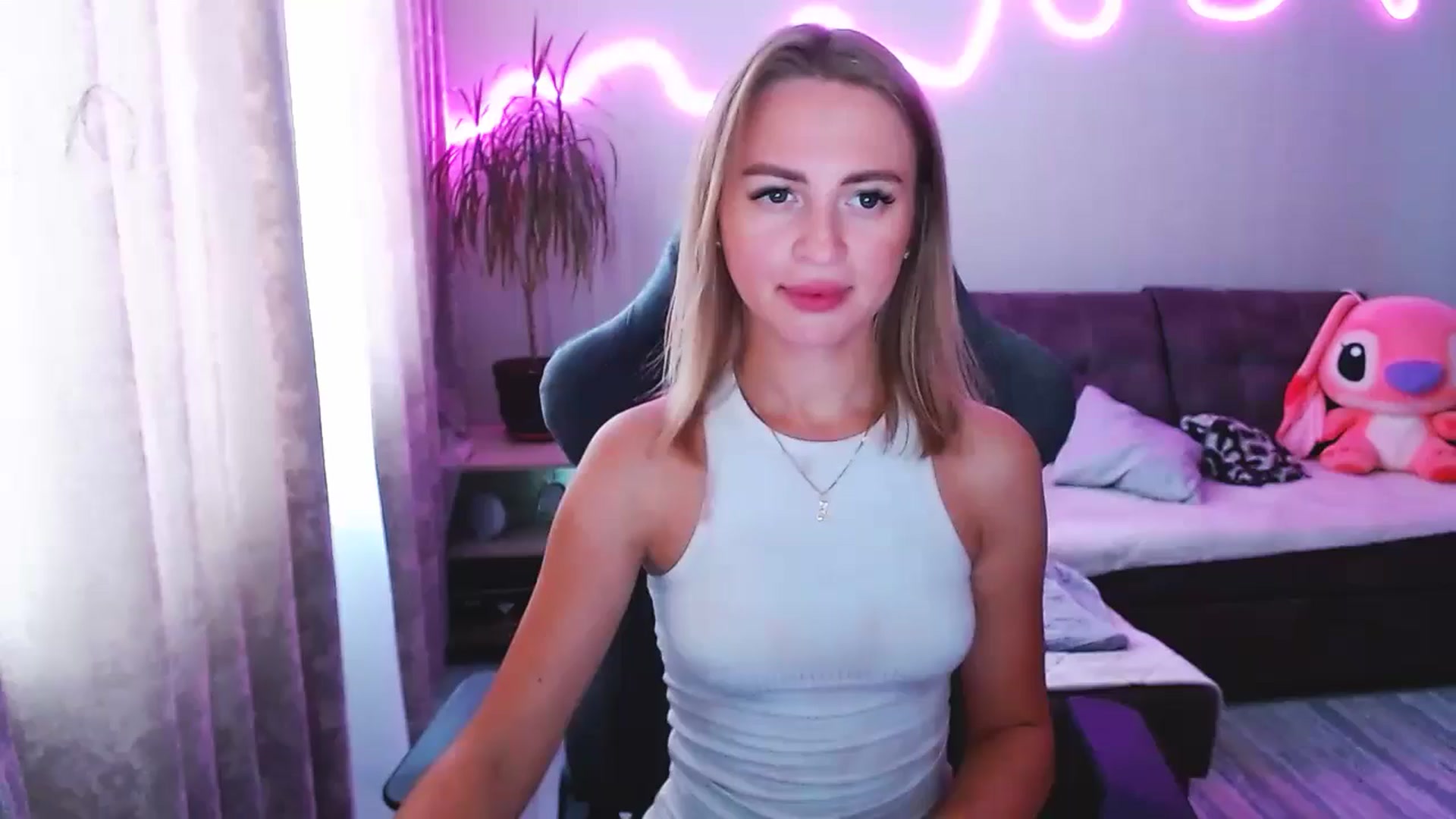 Gallery image thumbnail from BlackLovee's myfreecams stream on, 08/11/2025, 14:46 image 1 of 20