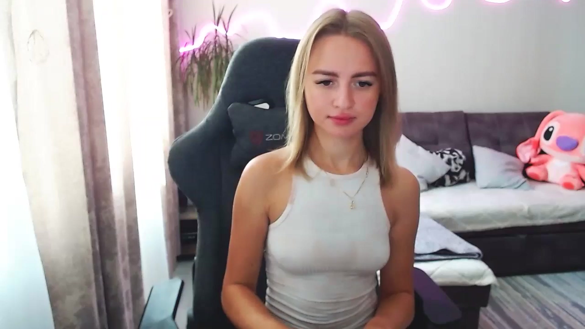 Gallery image thumbnail from BlackLovee's myfreecams stream on, 08/14/2025, 09:34 image 15 of 20