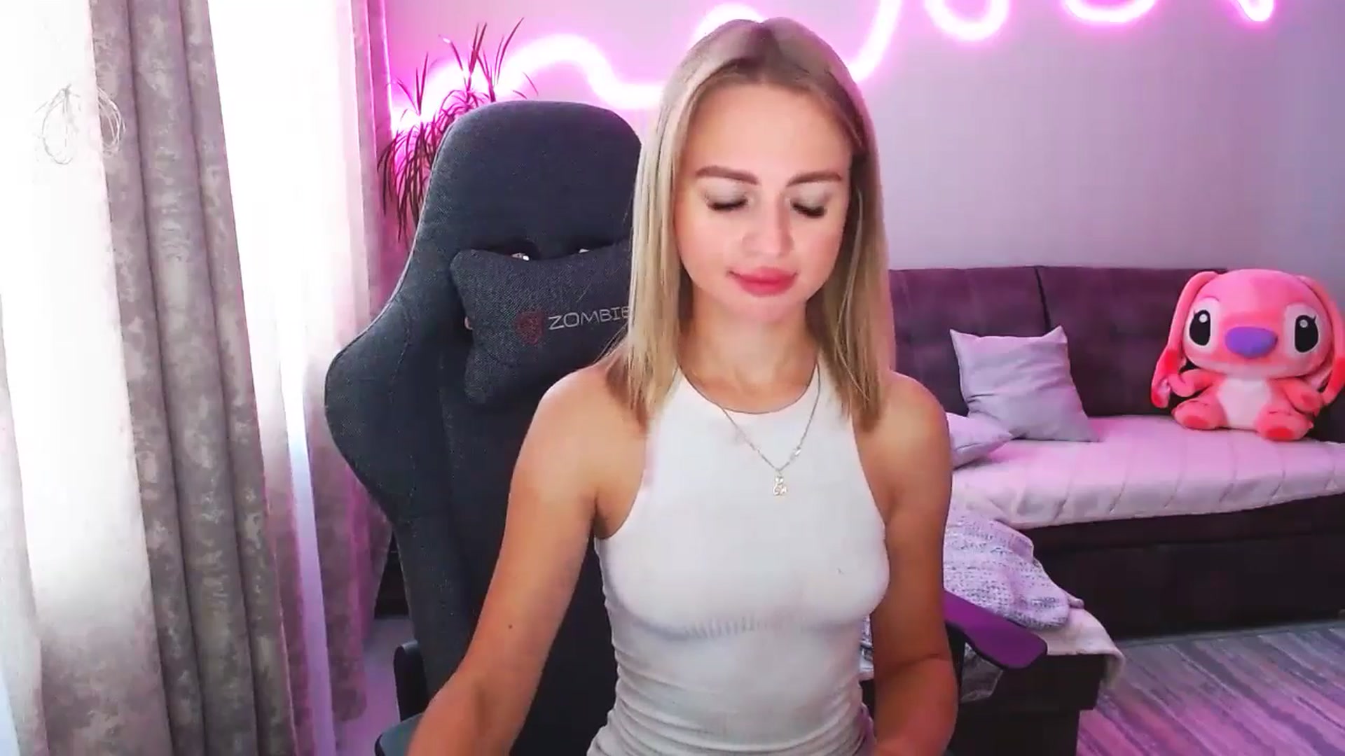 Gallery image thumbnail from BlackLovee's myfreecams stream on, 08/18/2025, 08:59 image 20 of 20