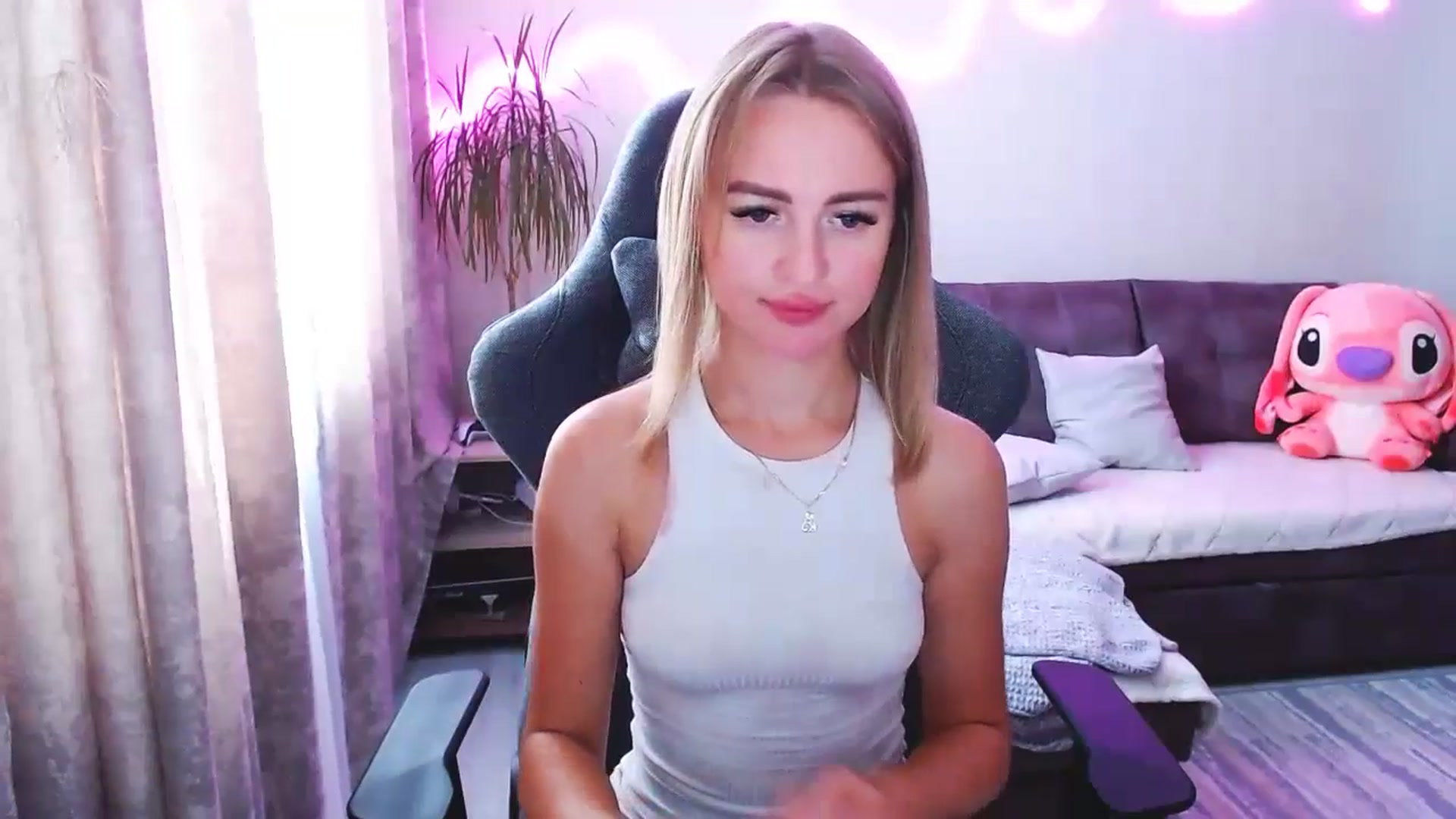 Gallery image thumbnail from BlackLovee's myfreecams stream on, 08/18/2025, 13:03 image 7 of 20