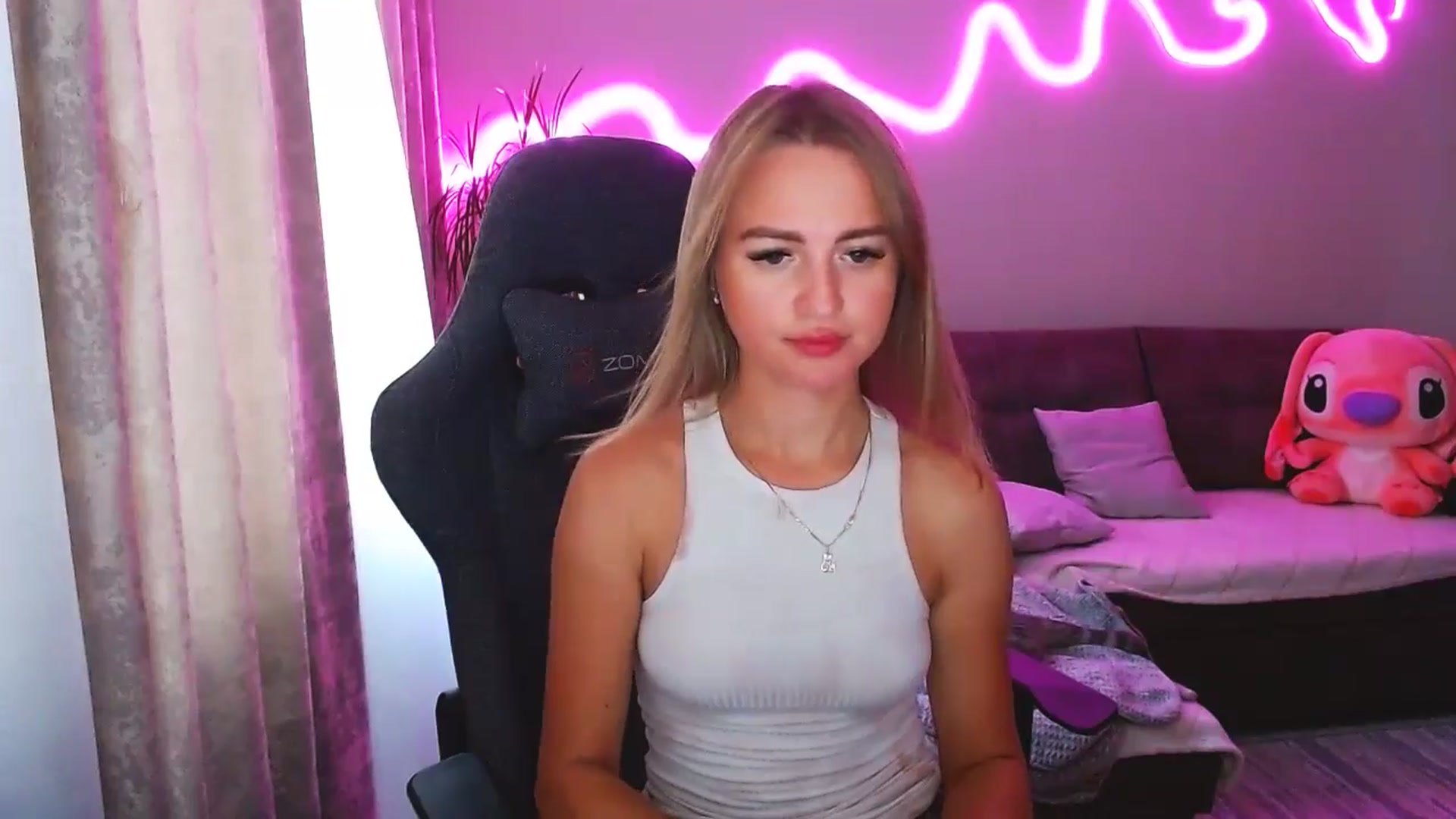 Gallery image thumbnail from BlackLovee's myfreecams stream on, 08/18/2025, 14:11 image 7 of 20