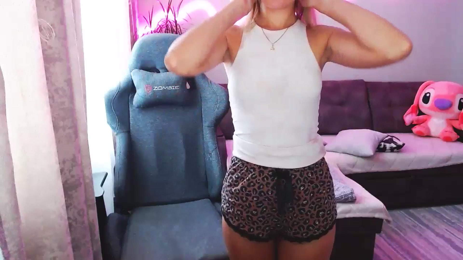Gallery image thumbnail from BlackLovee's myfreecams stream on, 08/19/2025, 08:12 image 7 of 20