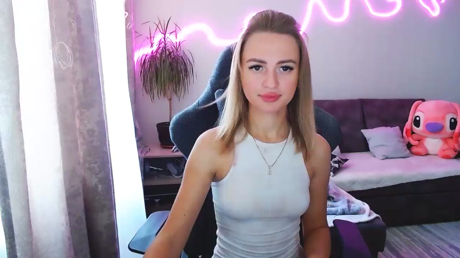 Gallery image thumbnail from BlackLovee's myfreecams stream on, 09/23/2025, 08:36 image 2 of 20
