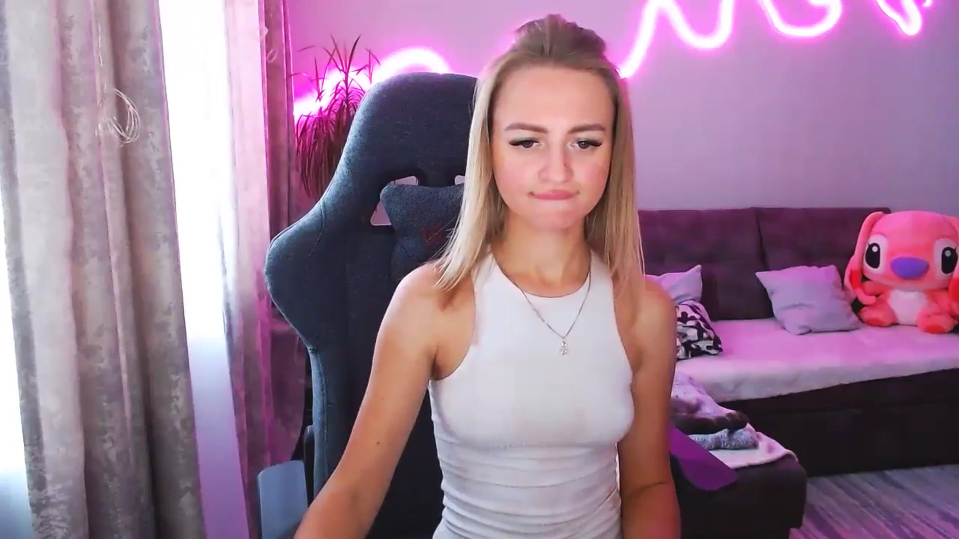 Gallery image thumbnail from BlackLovee's myfreecams stream on, 09/23/2025, 13:47 image 16 of 20