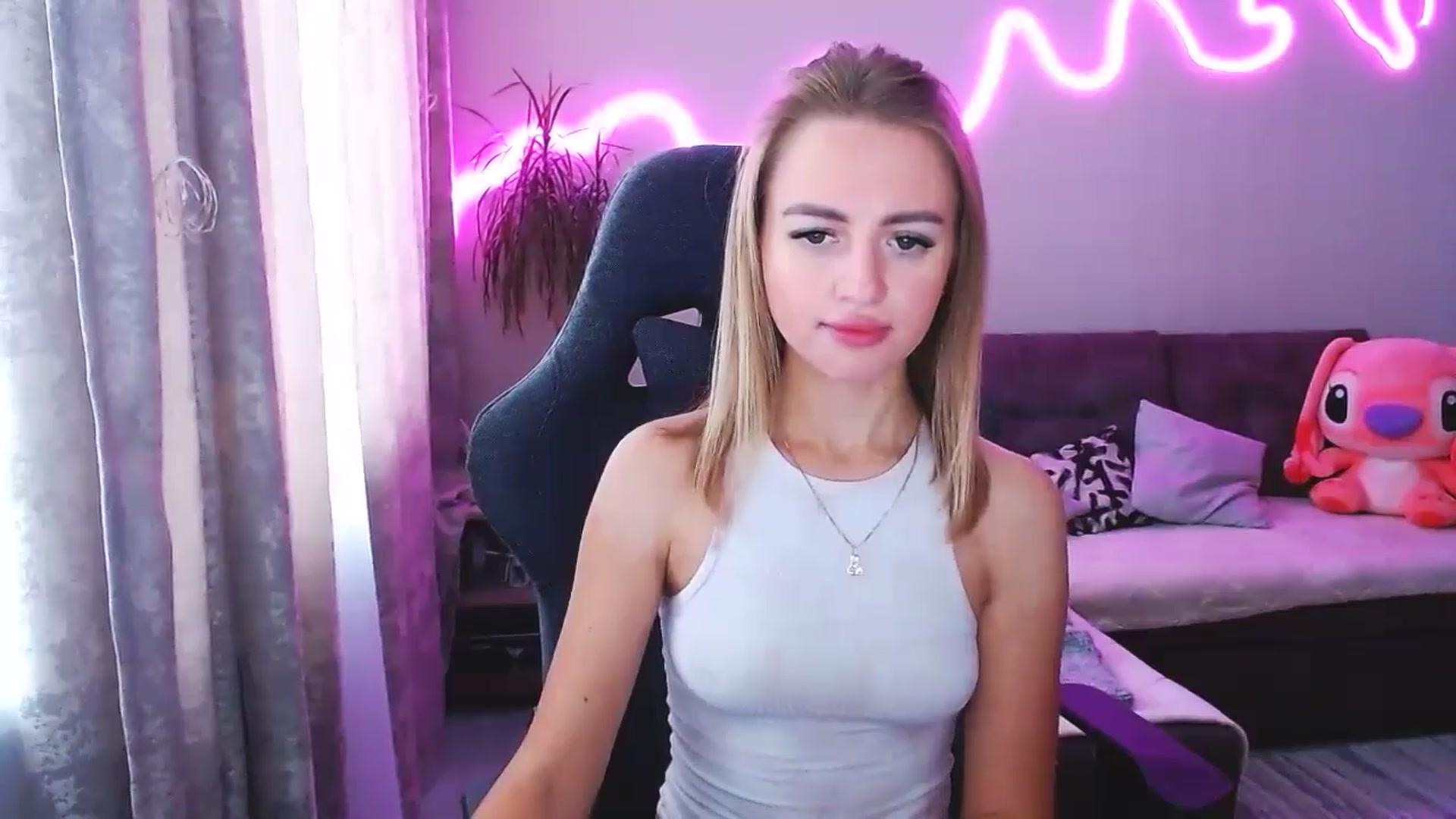 Gallery image thumbnail from BlackLovee's myfreecams stream on, 10/02/2025, 13:22 image 3 of 20