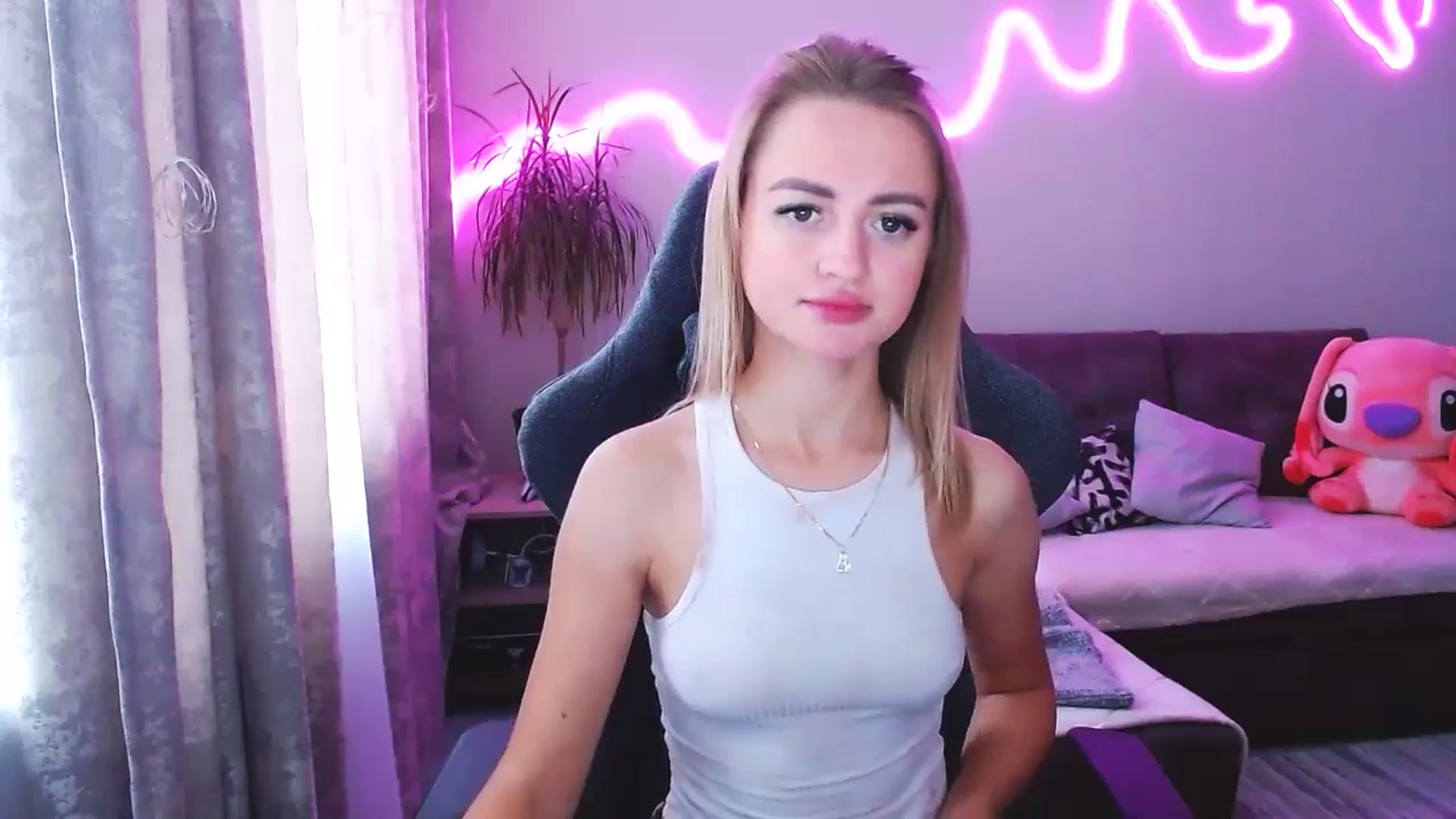 Gallery image thumbnail from BlackLovee's myfreecams stream on, 10/02/2025, 13:22 image 5 of 20