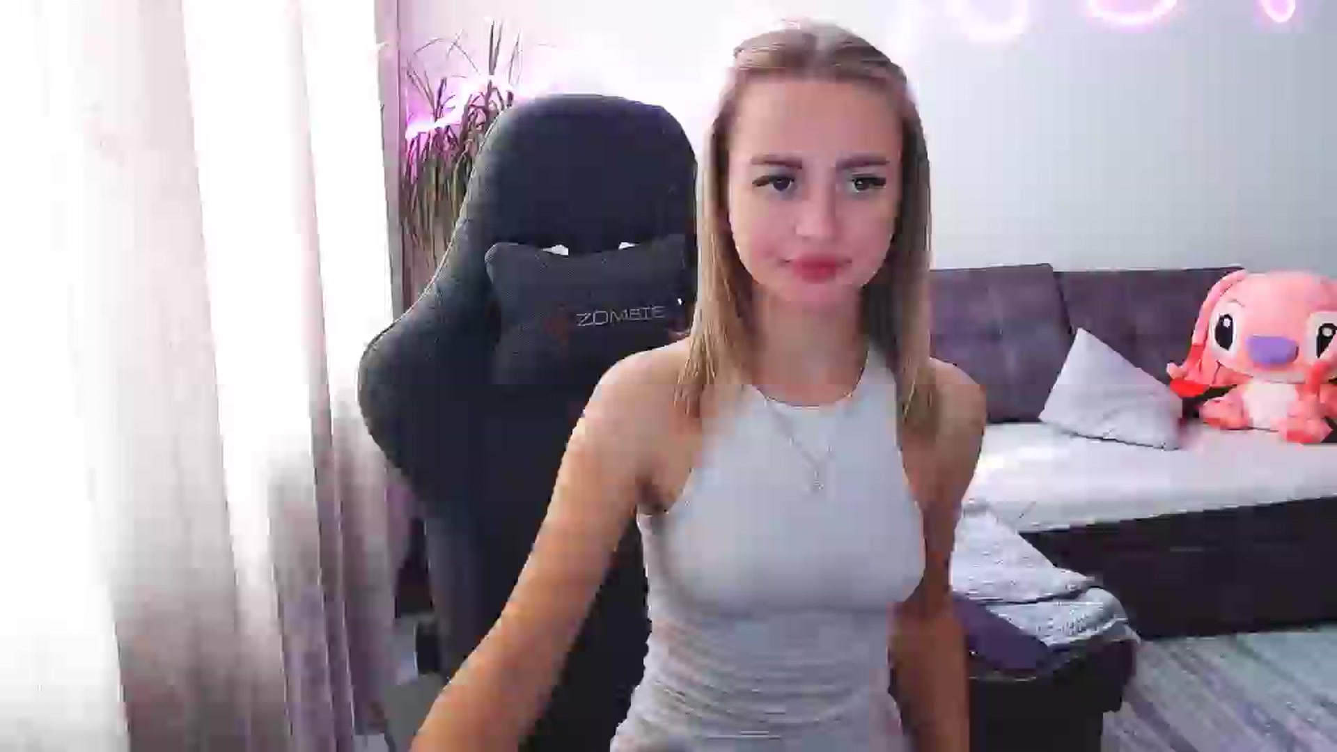 Gallery image thumbnail from BlackLovee's myfreecams stream on, 10/05/2025, 09:57 image 18 of 20