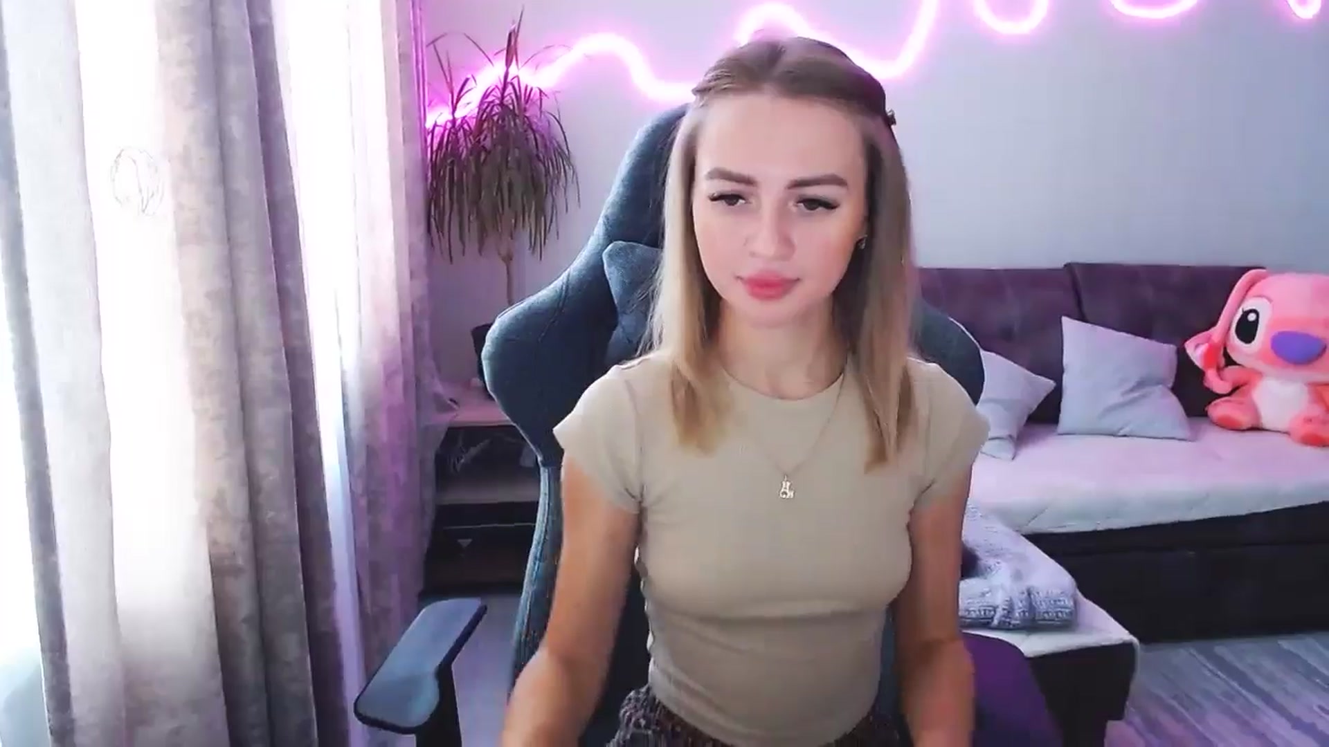 Gallery image thumbnail from BlackLovee's myfreecams stream on, 10/10/2025, 08:56 image 6 of 20