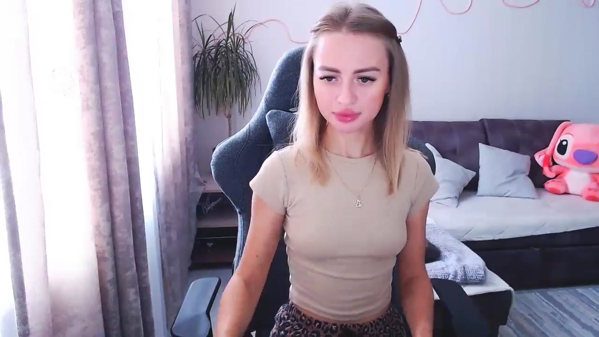Gallery image thumbnail from BlackLovee's myfreecams stream on, 10/10/2025, 08:56 image 9 of 20