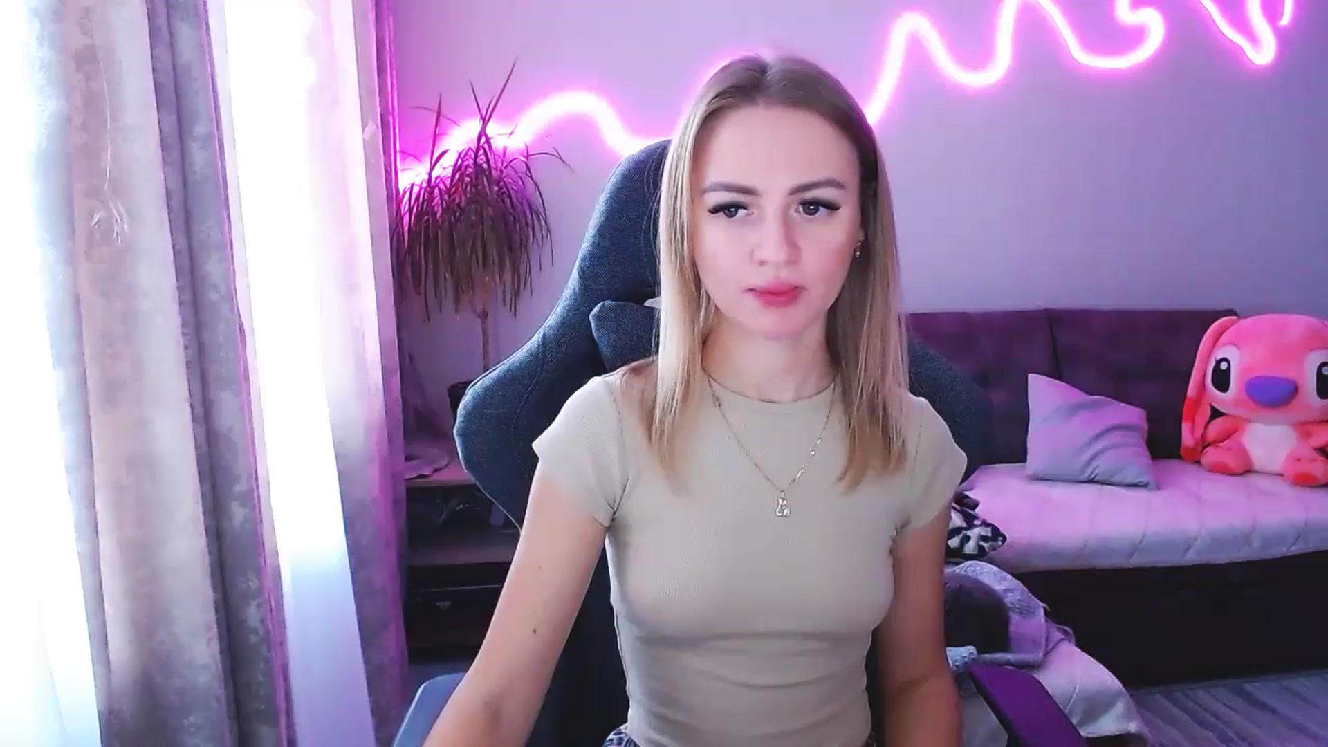 Gallery image thumbnail from BlackLovee's myfreecams stream on, 11/02/2025, 10:12 image 8 of 20