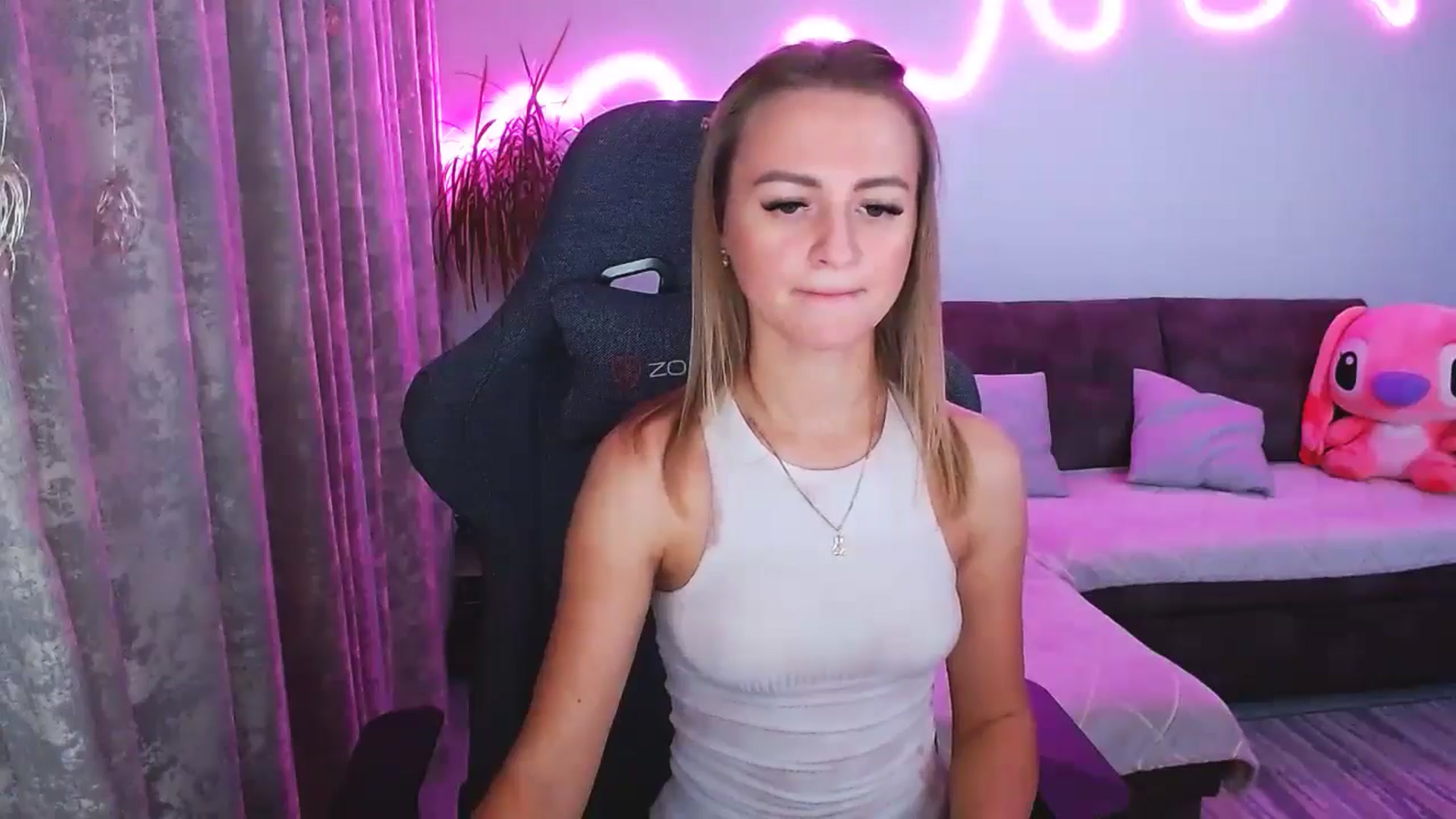 Gallery image thumbnail from BlackLovee's myfreecams stream on, 11/02/2025, 14:13 image 10 of 20