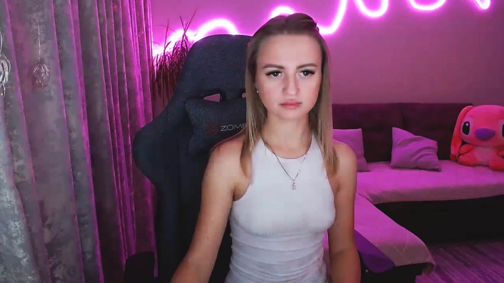 Gallery image thumbnail from BlackLovee's myfreecams stream on, 11/02/2025, 14:13 image 19 of 20