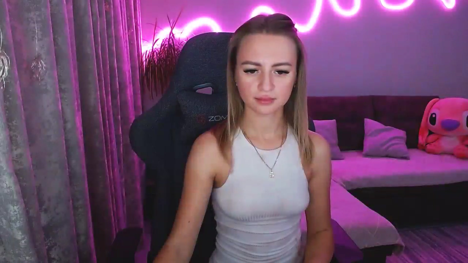 Gallery image thumbnail from BlackLovee's myfreecams stream on, 11/02/2025, 14:13 image 5 of 20