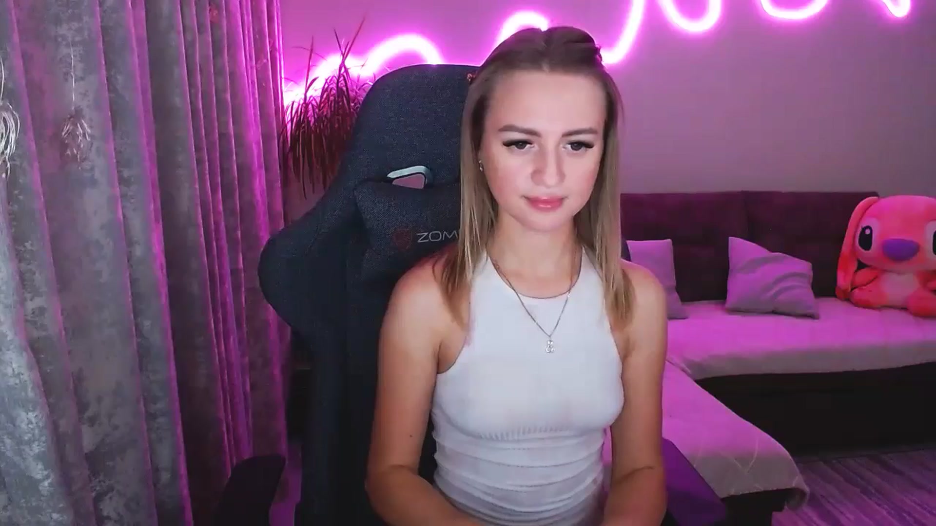 Gallery image thumbnail from BlackLovee's myfreecams stream on, 11/02/2025, 14:13 image 7 of 20