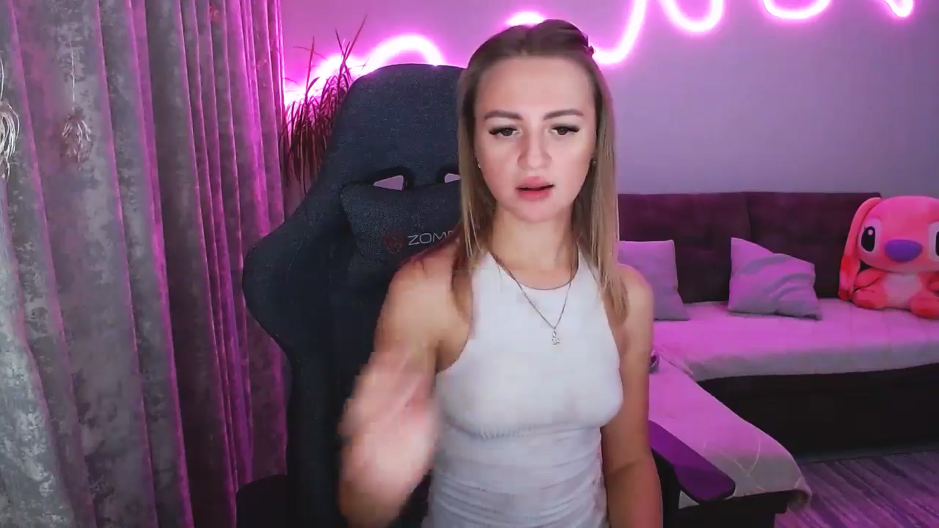 Gallery image thumbnail from BlackLovee's myfreecams stream on, 11/02/2025, 14:13 image 17 of 20