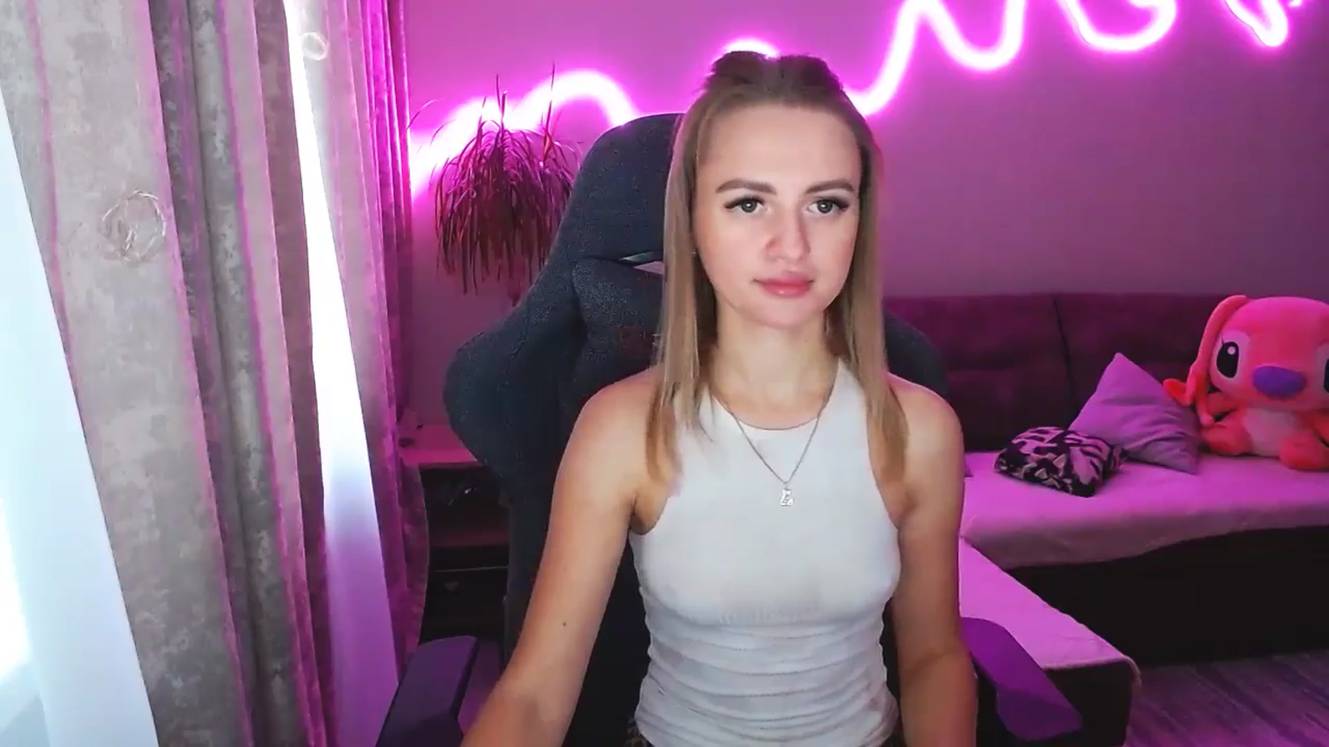 Gallery image thumbnail from BlackLovee's myfreecams stream on, 11/13/2025, 11:55 image 14 of 20