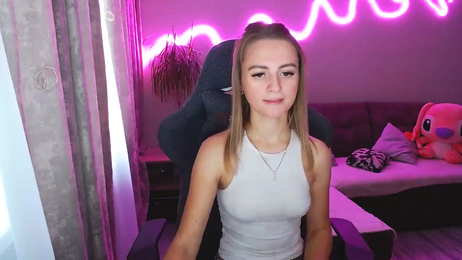 Gallery image thumbnail from BlackLovee's myfreecams stream on, 11/13/2025, 11:55 image 16 of 20