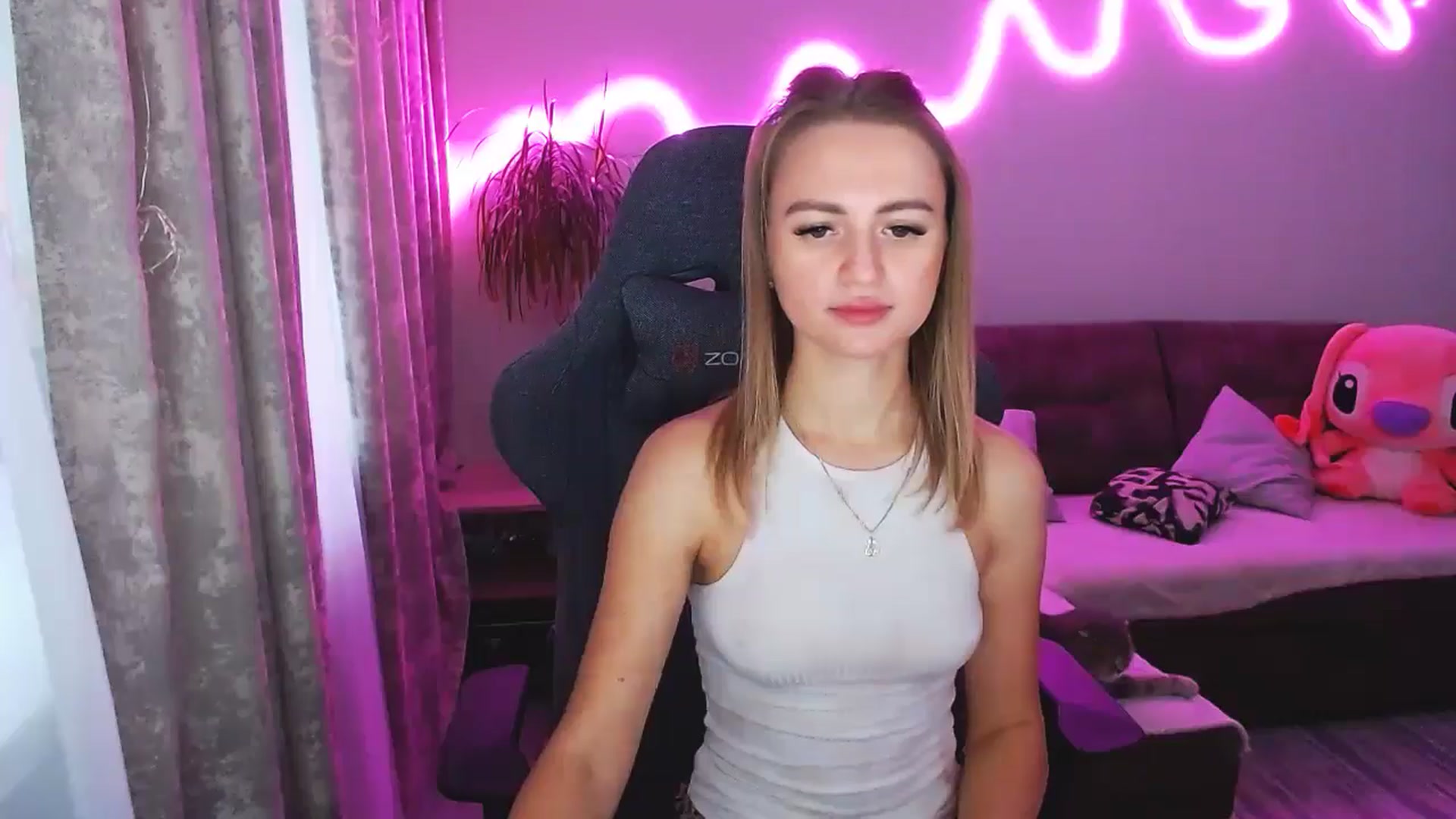 Gallery image thumbnail from BlackLovee's myfreecams stream on, 11/13/2025, 12:53 image 12 of 20