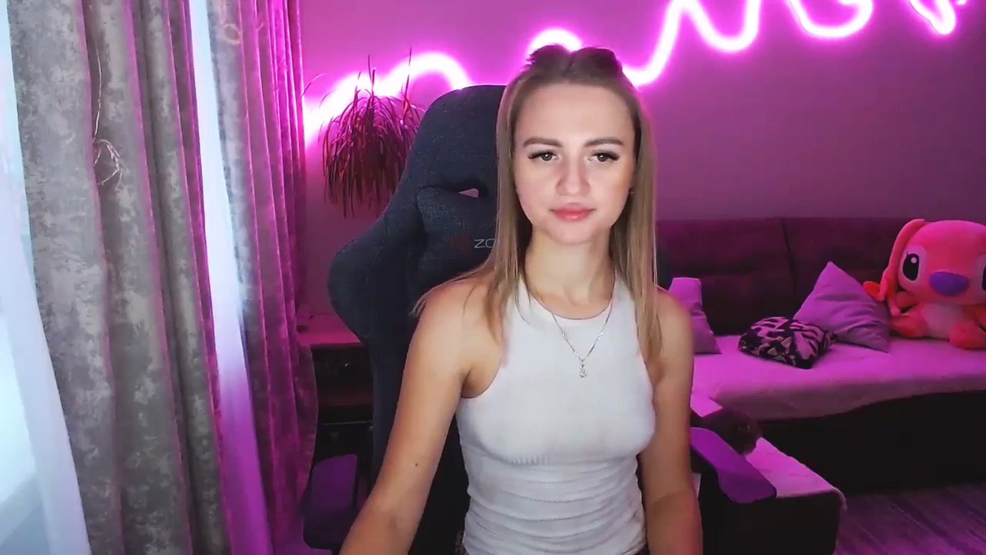 Gallery image thumbnail from BlackLovee's myfreecams stream on, 11/13/2025, 12:53 image 8 of 20