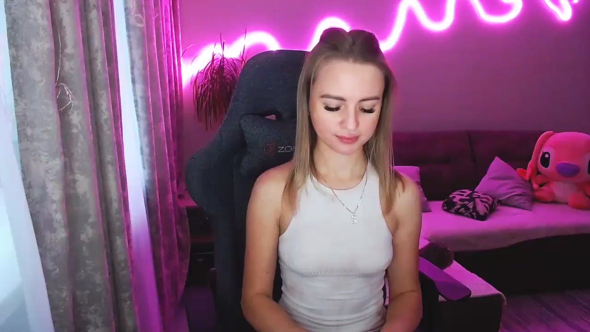 Gallery image thumbnail from BlackLovee's myfreecams stream on, 11/13/2025, 12:53 image 7 of 20